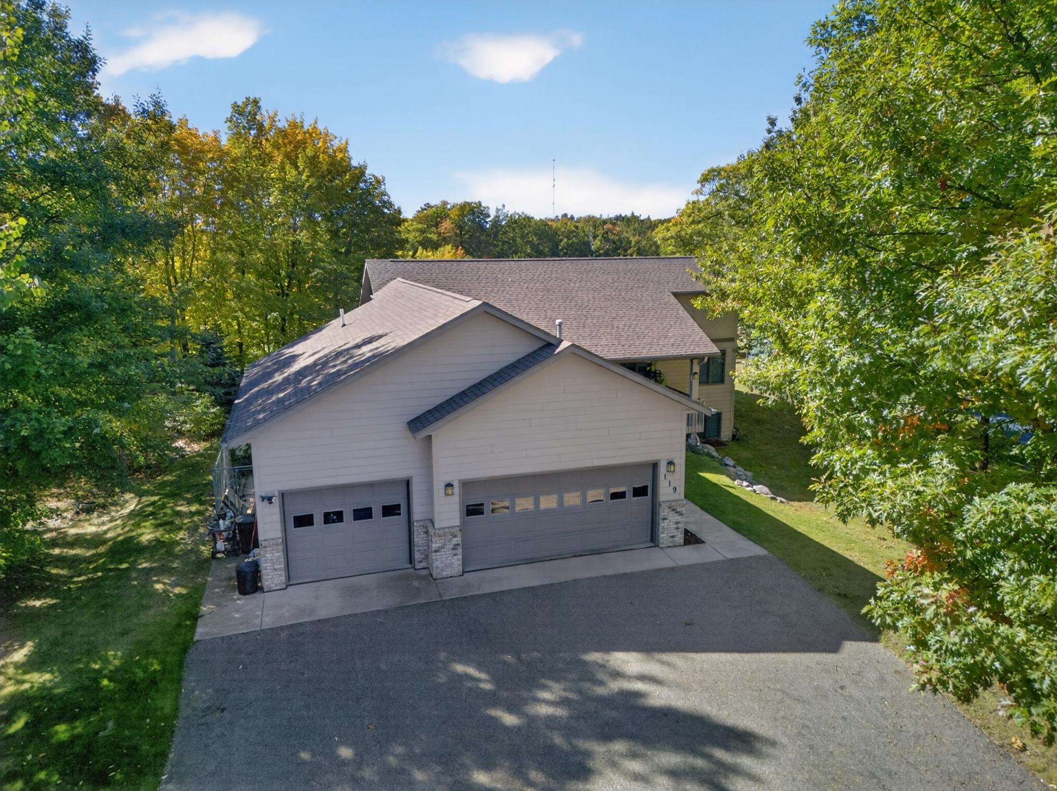 2004 single family home for sale at 119 Eagle Drive in Coleraine, MN — 4 bed, 4 bath
