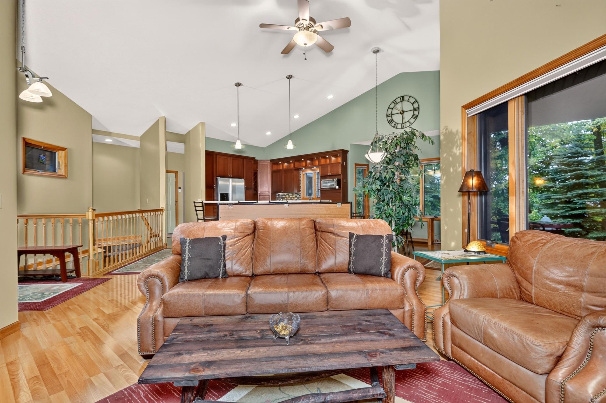 2004 single family home for sale at 119 Eagle Drive in Coleraine, MN — 4 bed, 4 bath (photo 19 of 68)