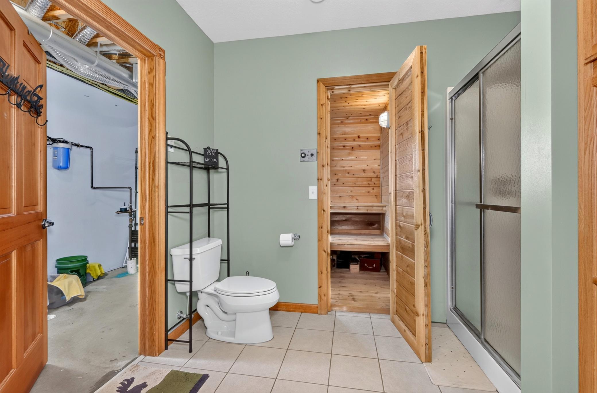 2004 single family home for sale at 119 Eagle Drive in Coleraine, MN — 4 bed, 4 bath (photo 32 of 68)