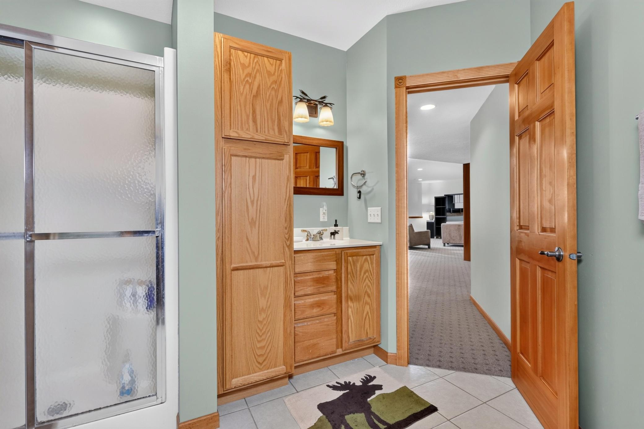 2004 single family home for sale at 119 Eagle Drive in Coleraine, MN — 4 bed, 4 bath (photo 33 of 68)