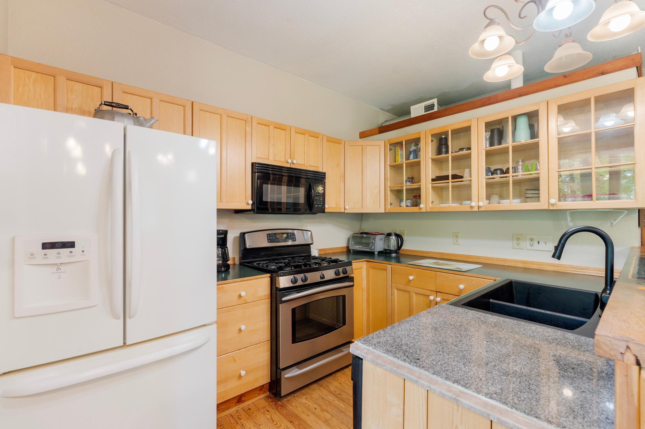 1996 single family home for sale at 7896 S Little Thunder Drive NE in Remer, MN — 2 bed, 1 bath (photo 9 of 75)