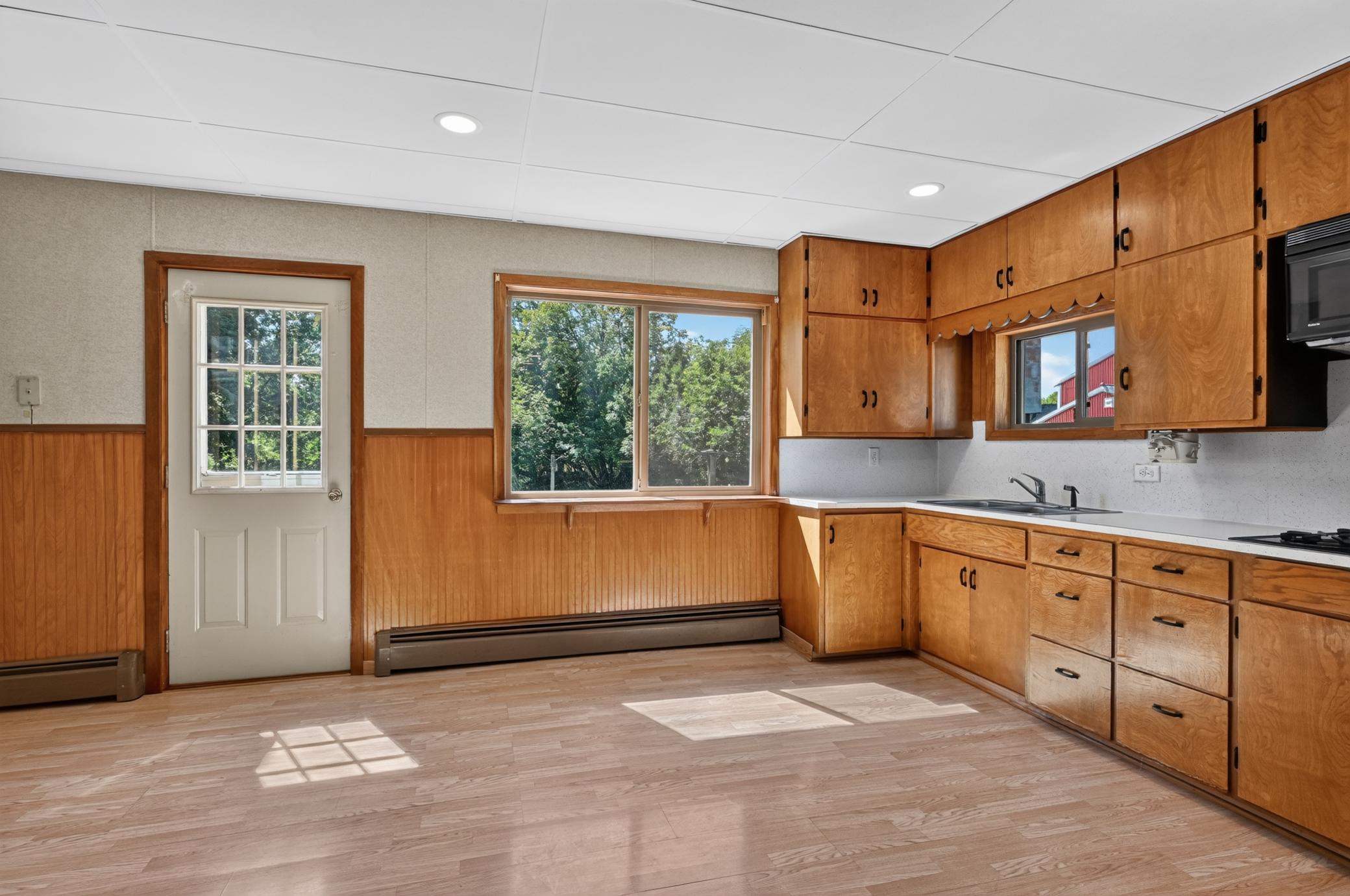 1910 single family home for sale at 2668 County Road 78 SE in Osakis, MN — 3 bed, 2 bath (photo 15 of 77)