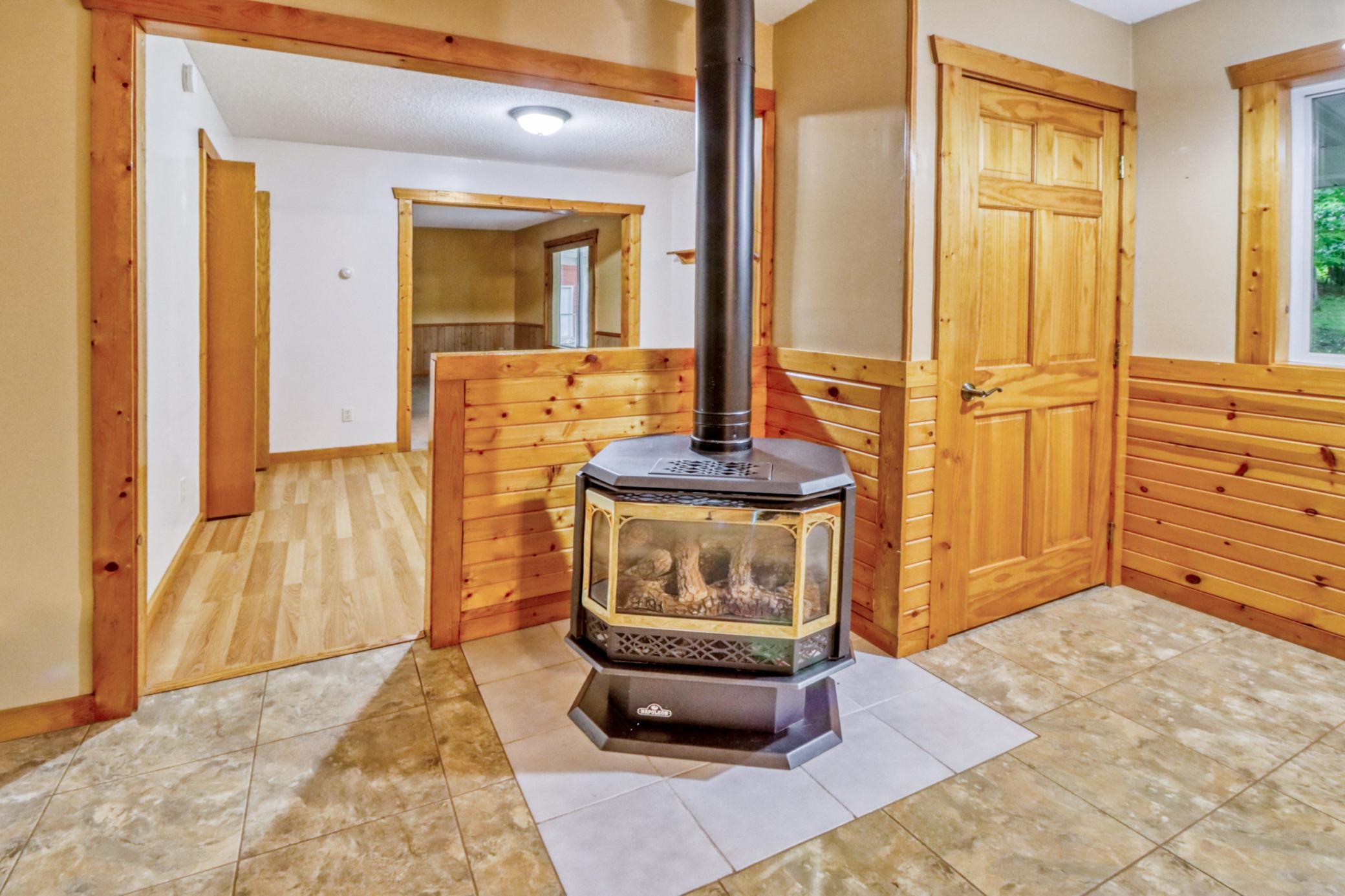 1996 single family home for sale at 46885 260th Avenue in Vergas, MN — 3 bed, 2 bath (photo 31 of 62)