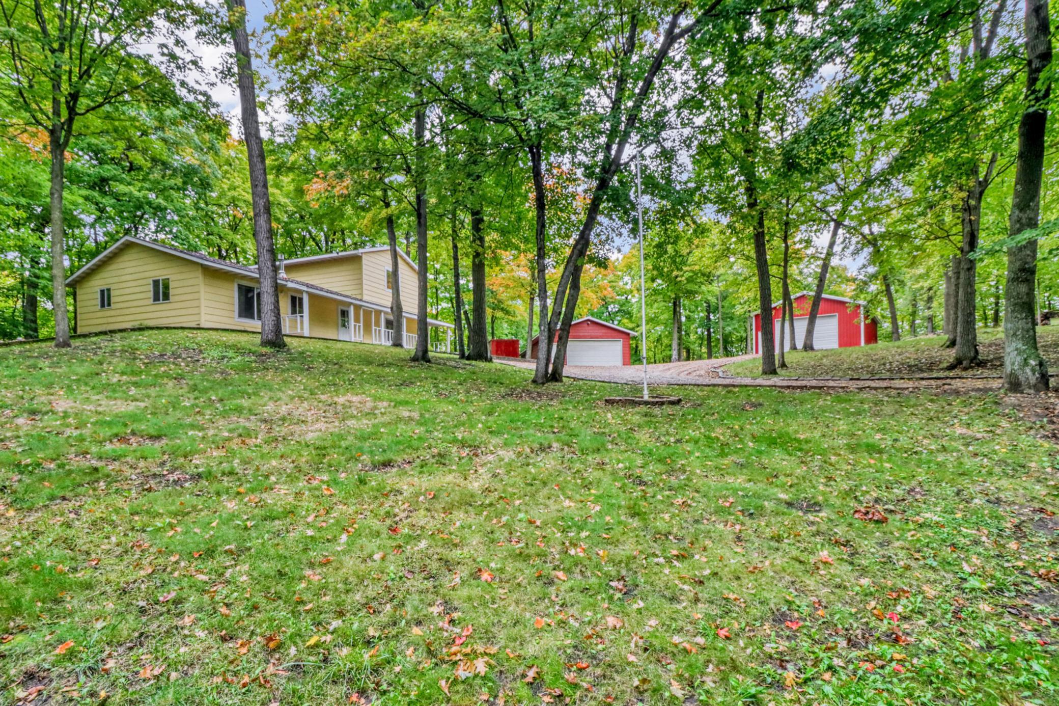 1996 single family home for sale at 46885 260th Avenue in Vergas, MN — 3 bed, 2 bath (photo 5 of 62)