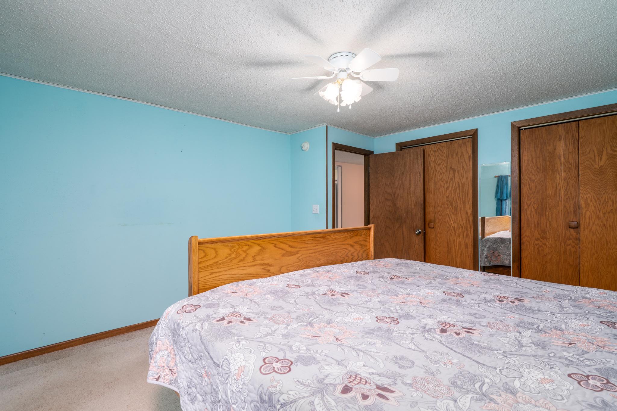 1930 single family home for sale at 402 Toupin Street in Oklee, MN — 2 bed, 2 bath (photo 16 of 47)