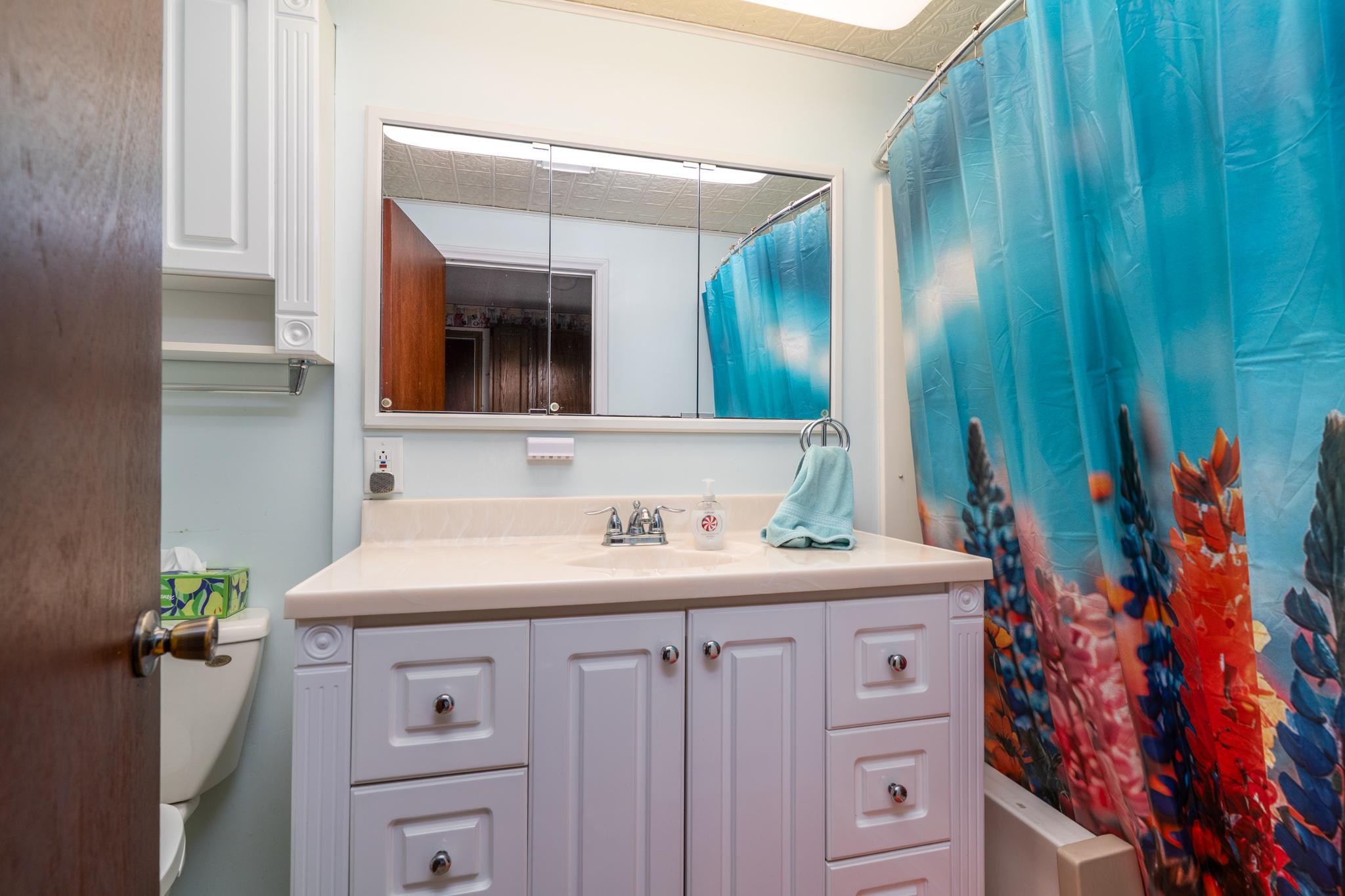 1930 single family home for sale at 402 Toupin Street in Oklee, MN — 2 bed, 2 bath (photo 20 of 47)