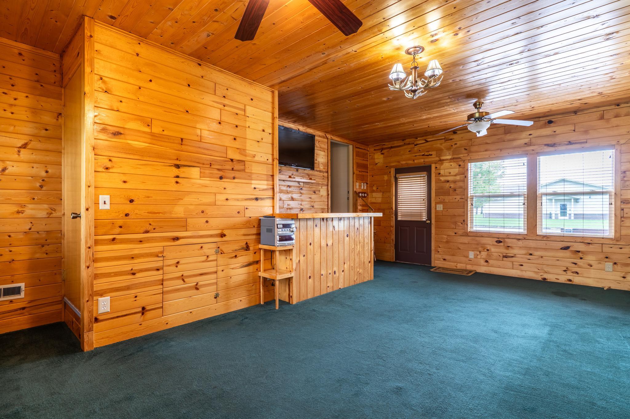 1930 single family home for sale at 402 Toupin Street in Oklee, MN — 2 bed, 2 bath (photo 3 of 47)