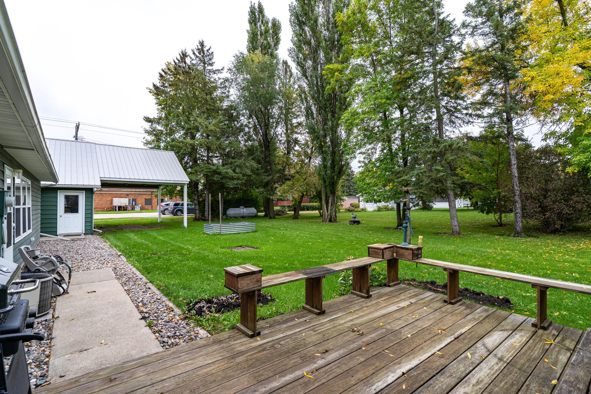 1930 single family home for sale at 402 Toupin Street in Oklee, MN — 2 bed, 2 bath (photo 39 of 47)