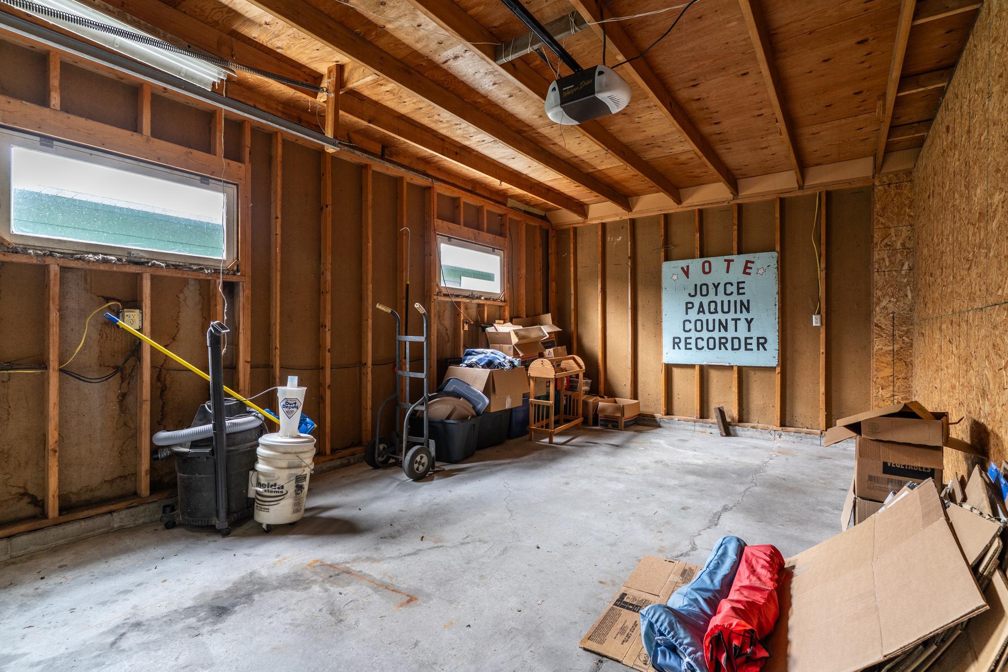 1930 single family home for sale at 402 Toupin Street in Oklee, MN — 2 bed, 2 bath (photo 45 of 47)