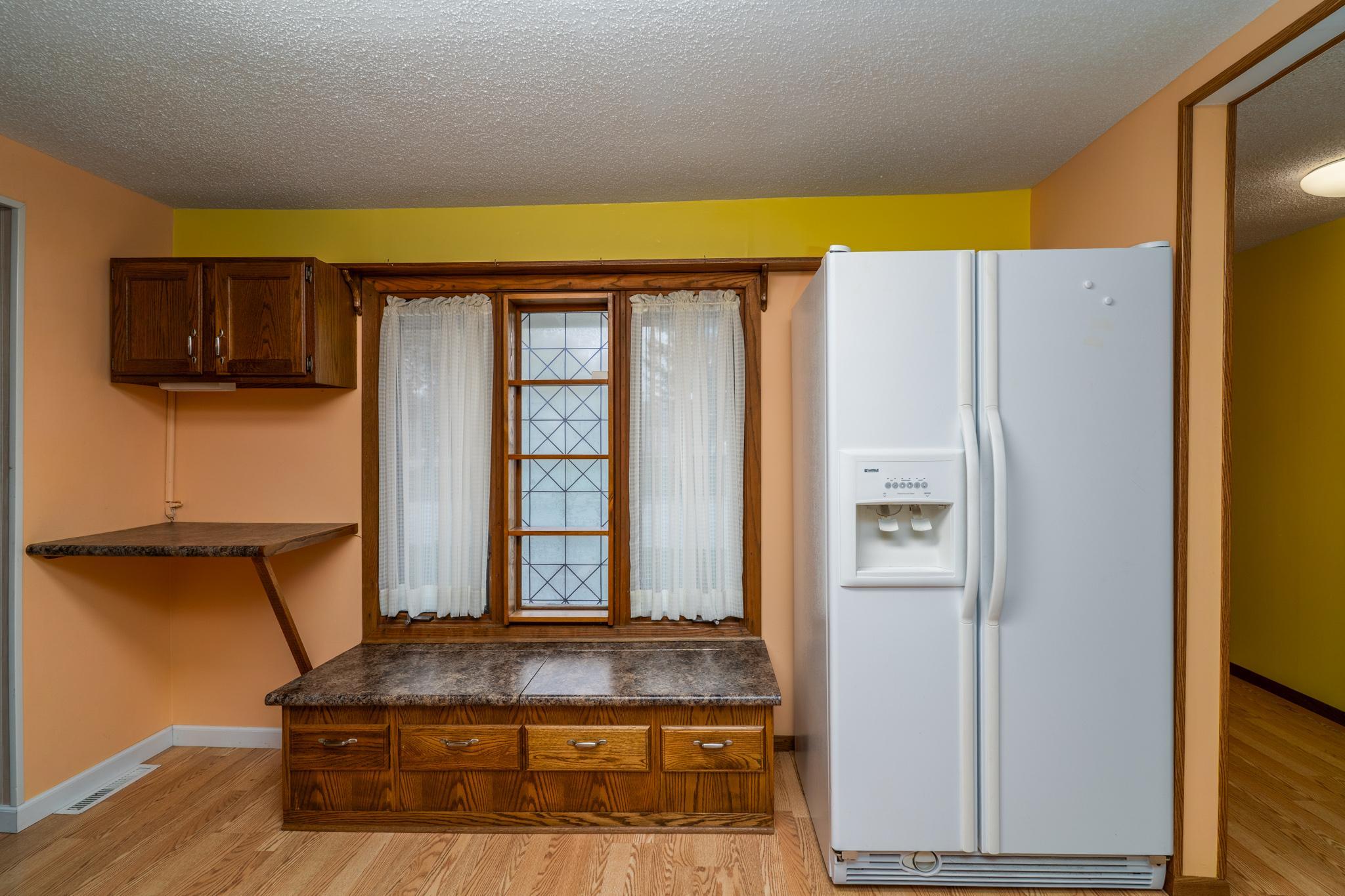 1930 single family home for sale at 402 Toupin Street in Oklee, MN — 2 bed, 2 bath (photo 8 of 47)