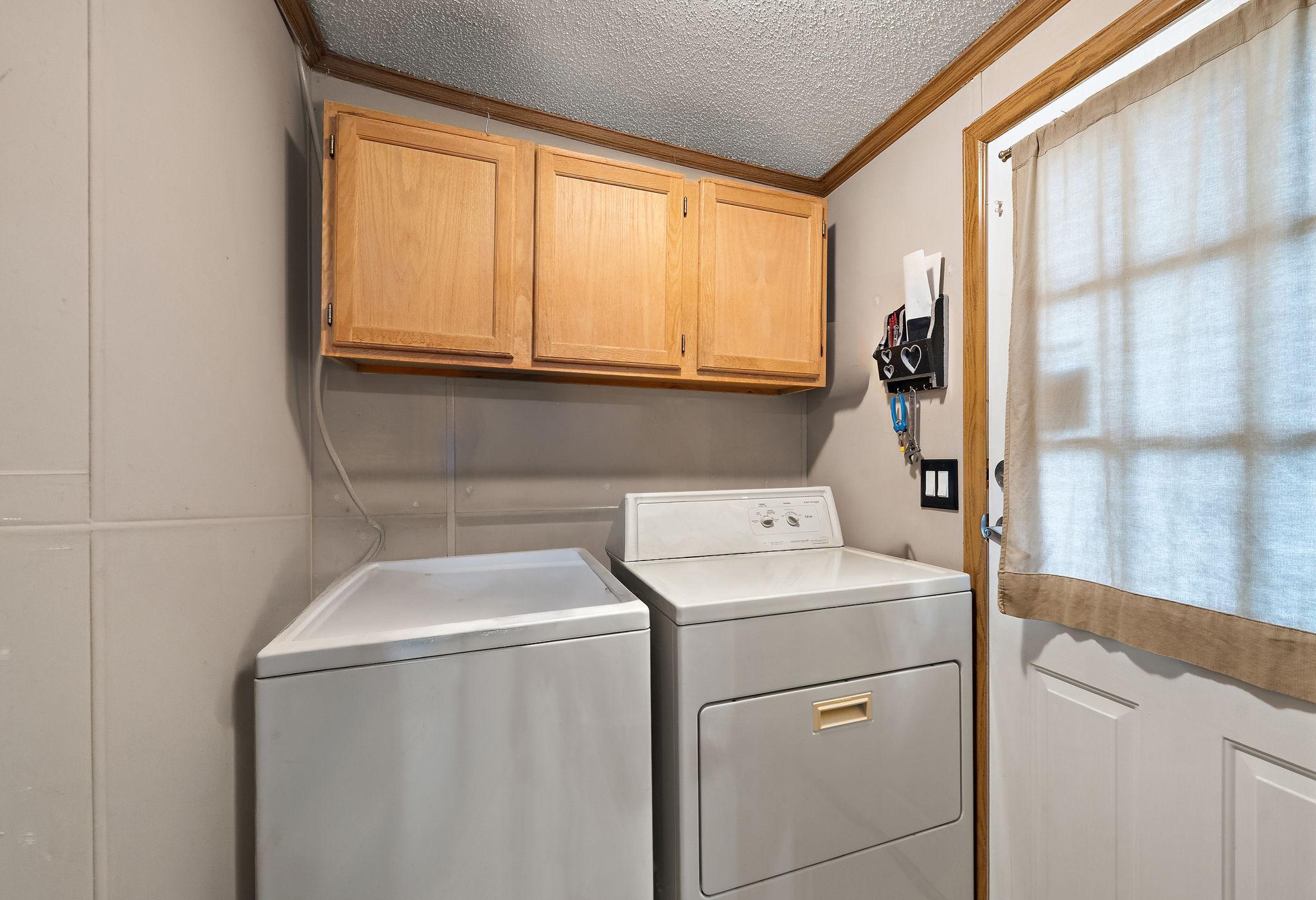 1994 single family home for sale at 612 Temple Street in Alexandria, MN — 2 bed, 1 bath (photo 12 of 16)