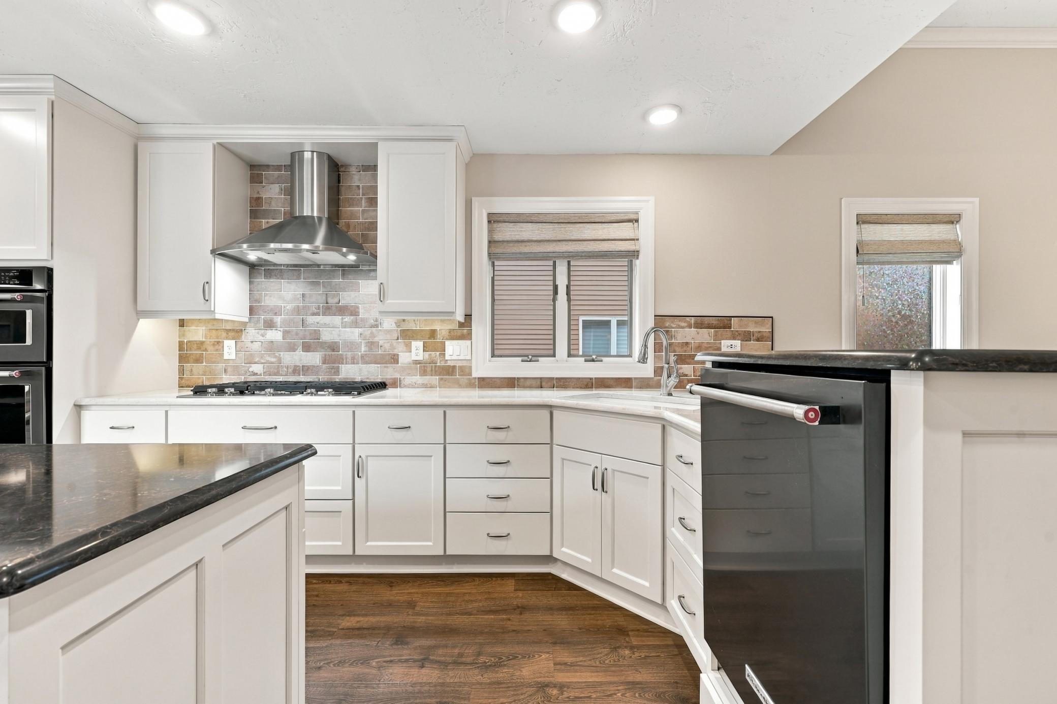 1984 townhouse for sale at 3307 W Prairiewood Drive S in Fargo, ND — 3 bed, 3 bath (photo 13 of 50)