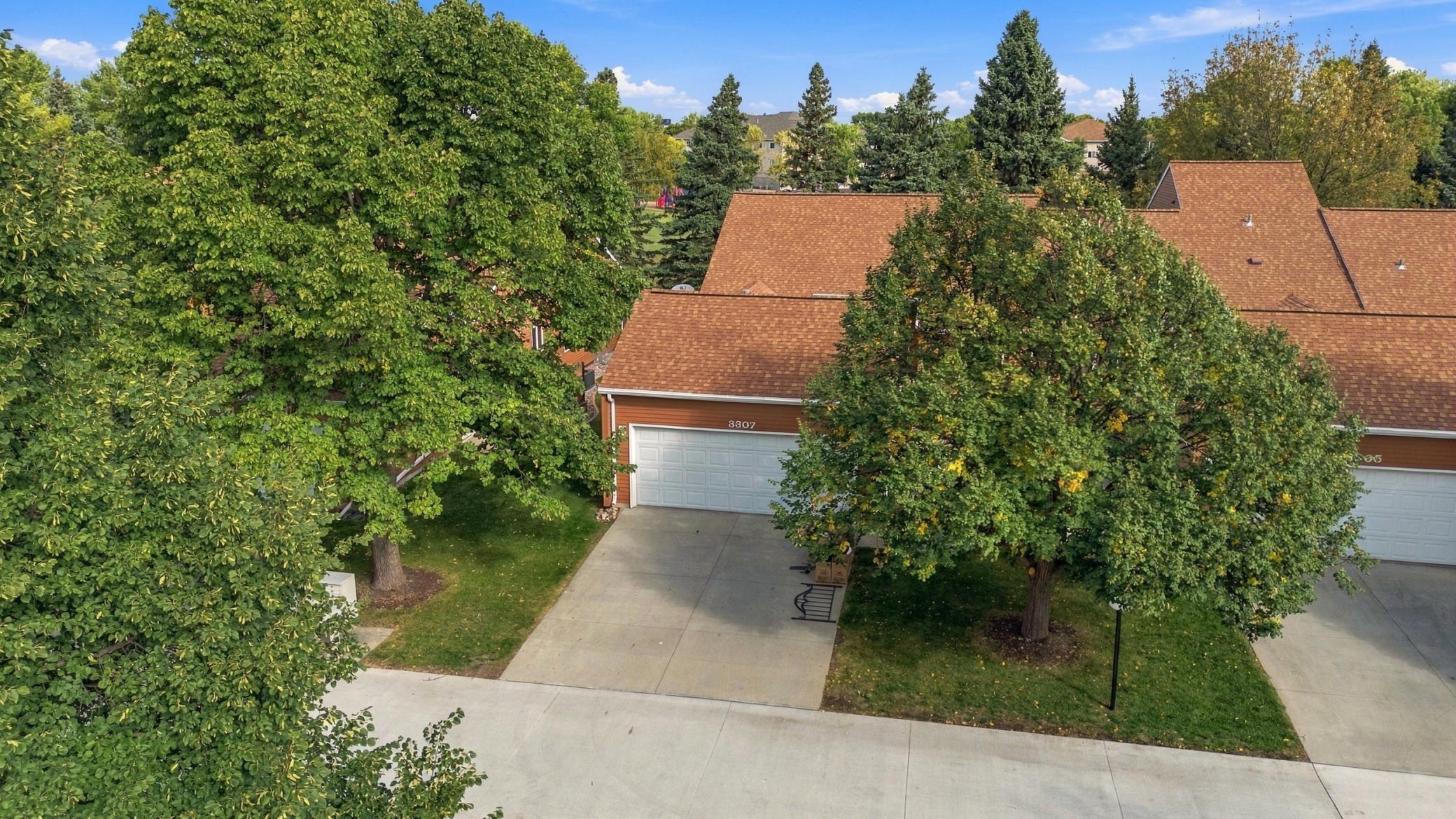 1984 townhouse for sale at 3307 W Prairiewood Drive S in Fargo, ND — 3 bed, 3 bath (photo 38 of 50)