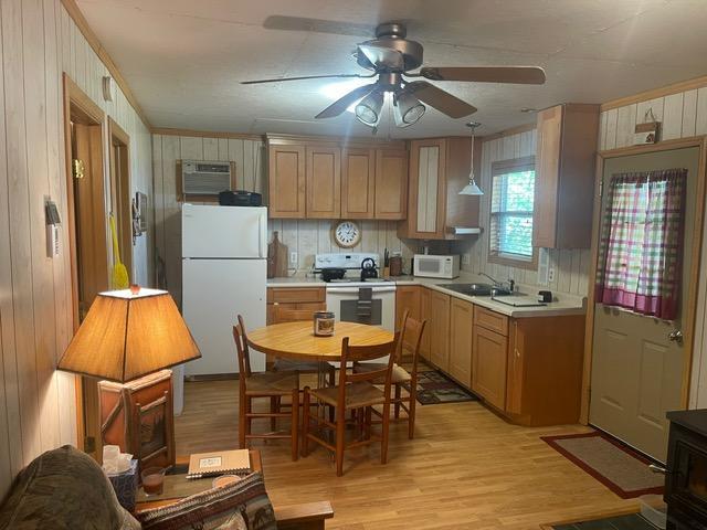 2002 single family home for sale at 4716 Big Rice Lake Road NE in Remer, MN — 2 bed, 1 bath (photo 13 of 42)