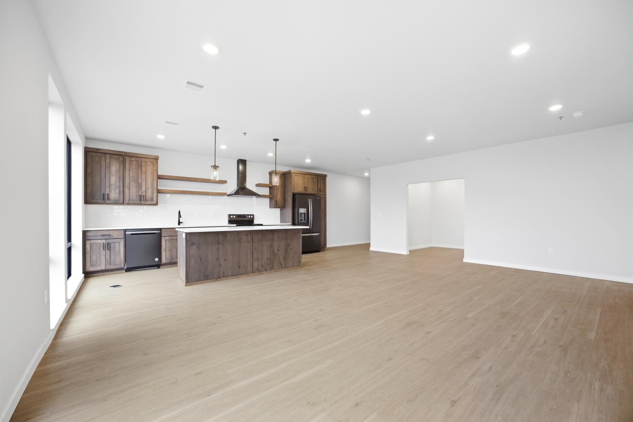 2024 condo for sale at 4470 24th Avenue S, Unit 305 in Fargo, ND — 2 bed, 2 bath (photo 19 of 27)