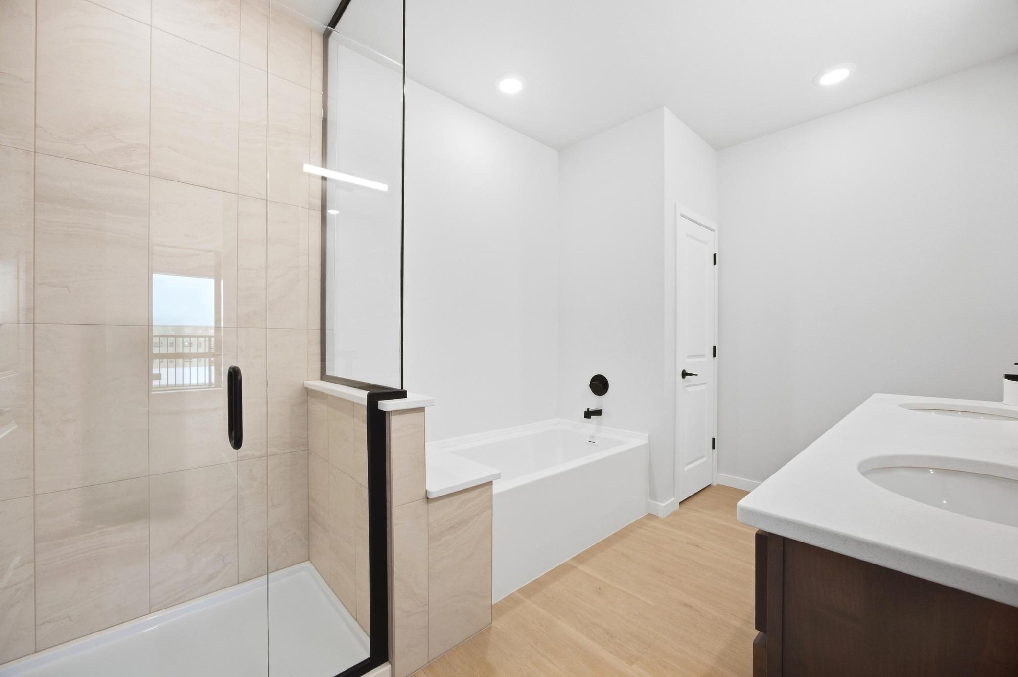2024 condo for sale at 4470 24th Avenue S, Unit 305 in Fargo, ND — 2 bed, 2 bath (photo 21 of 27)