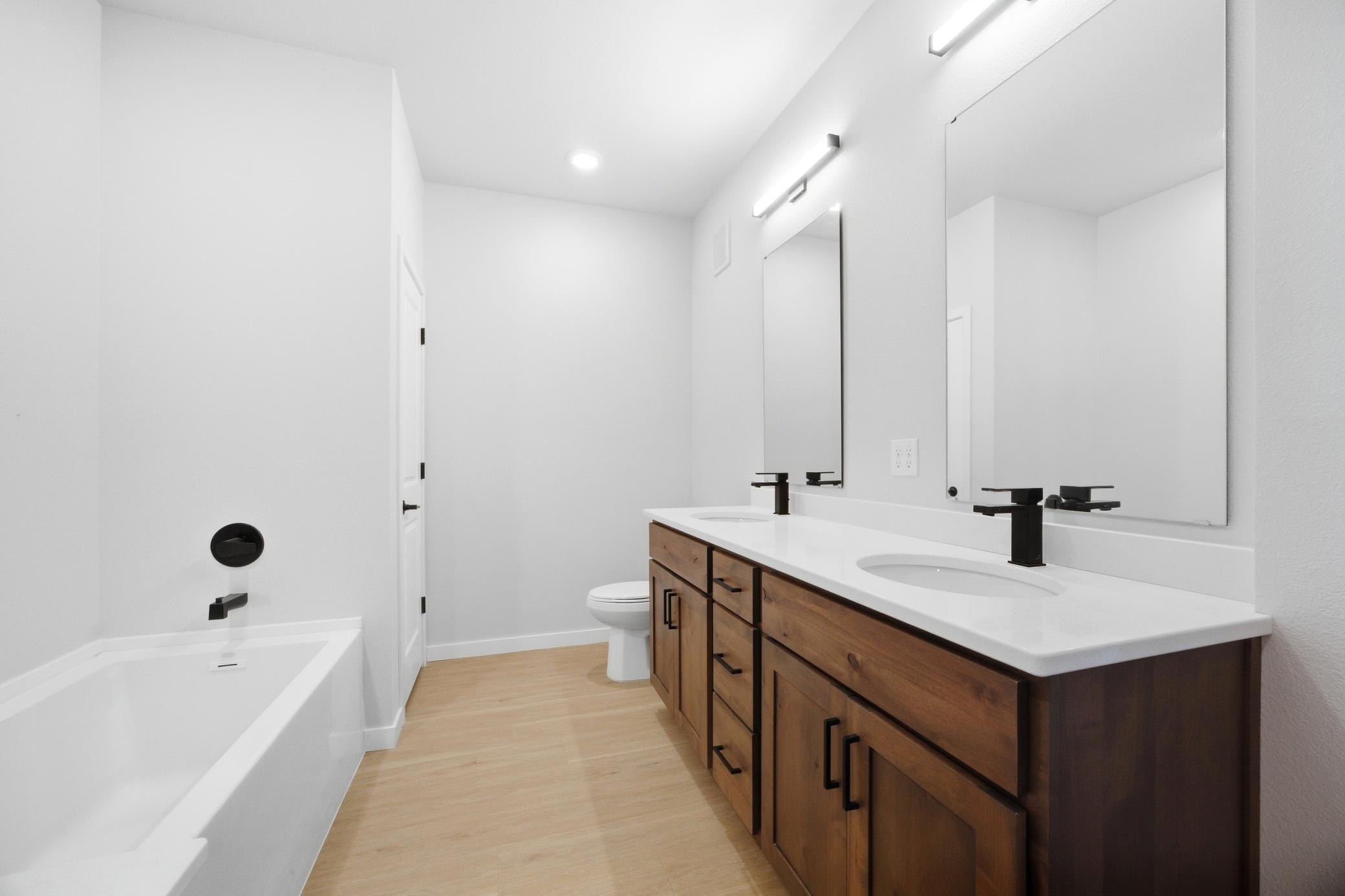 2024 condo for sale at 4470 24th Avenue S, Unit 305 in Fargo, ND — 2 bed, 2 bath (photo 22 of 27)