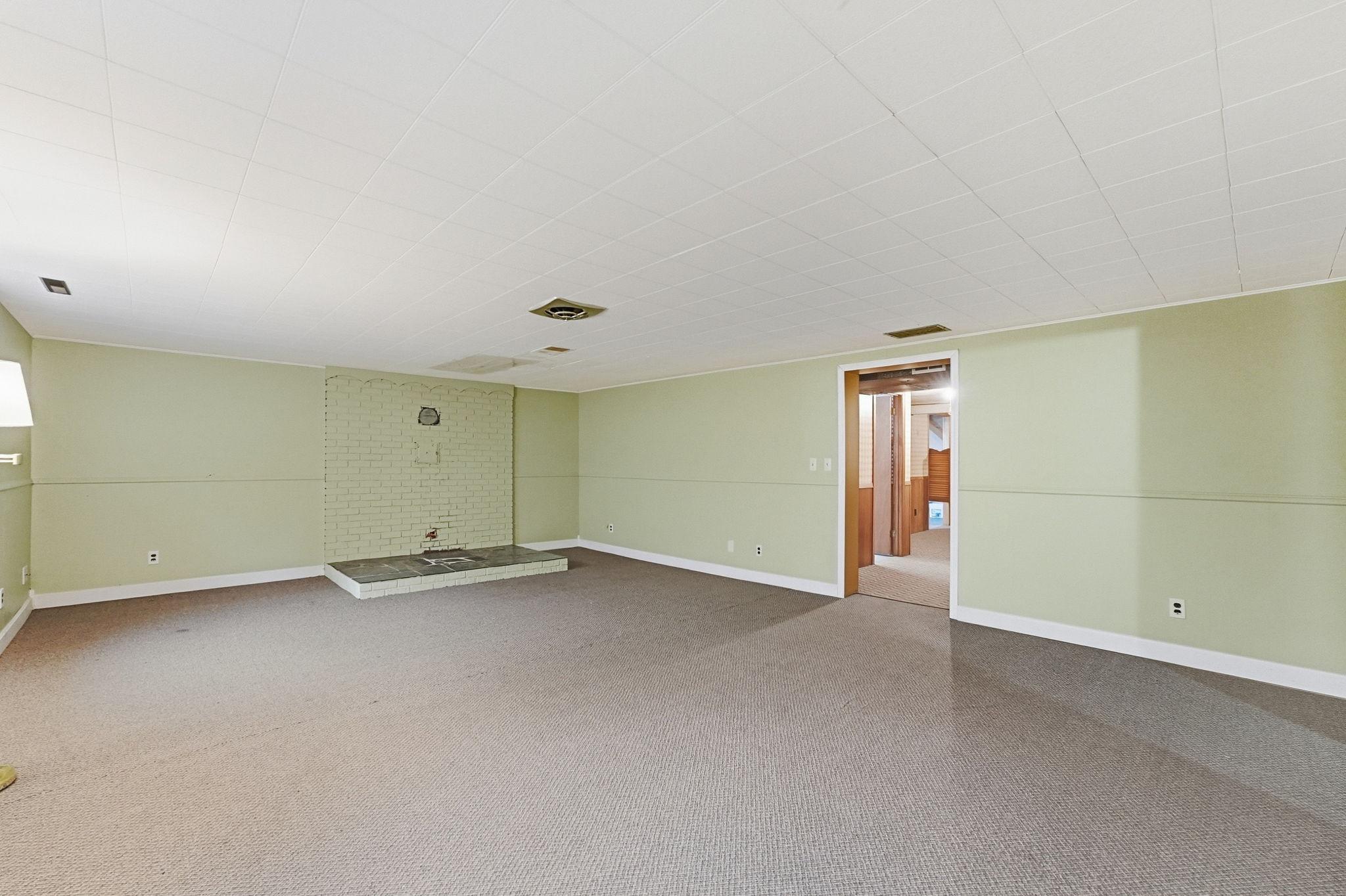 1963 single family home for sale at 804 Cardinal Lane SW in Alexandria, MN — 4 bed, 2 bath (photo 19 of 44)
