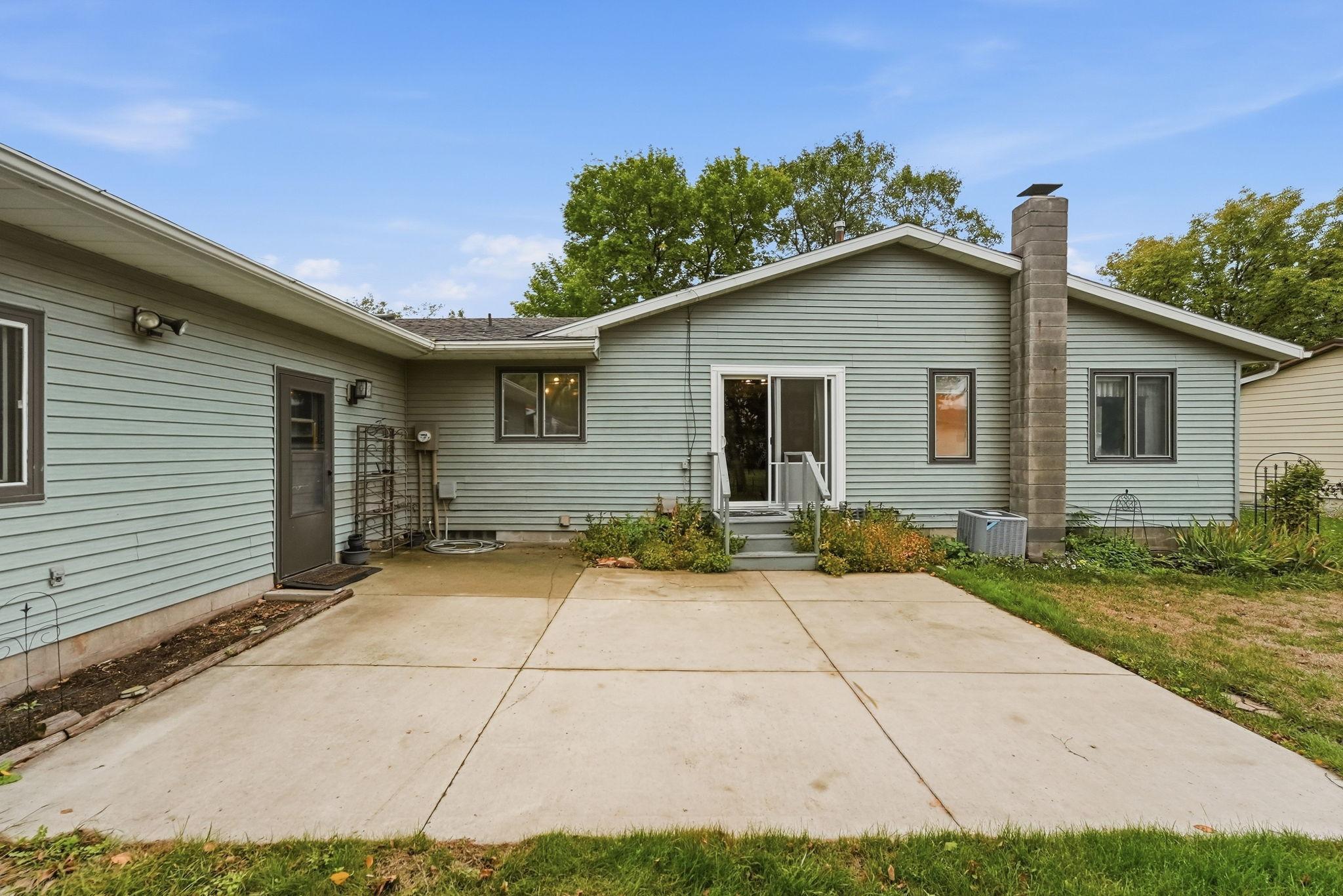 1963 single family home for sale at 804 Cardinal Lane SW in Alexandria, MN — 4 bed, 2 bath (photo 31 of 44)