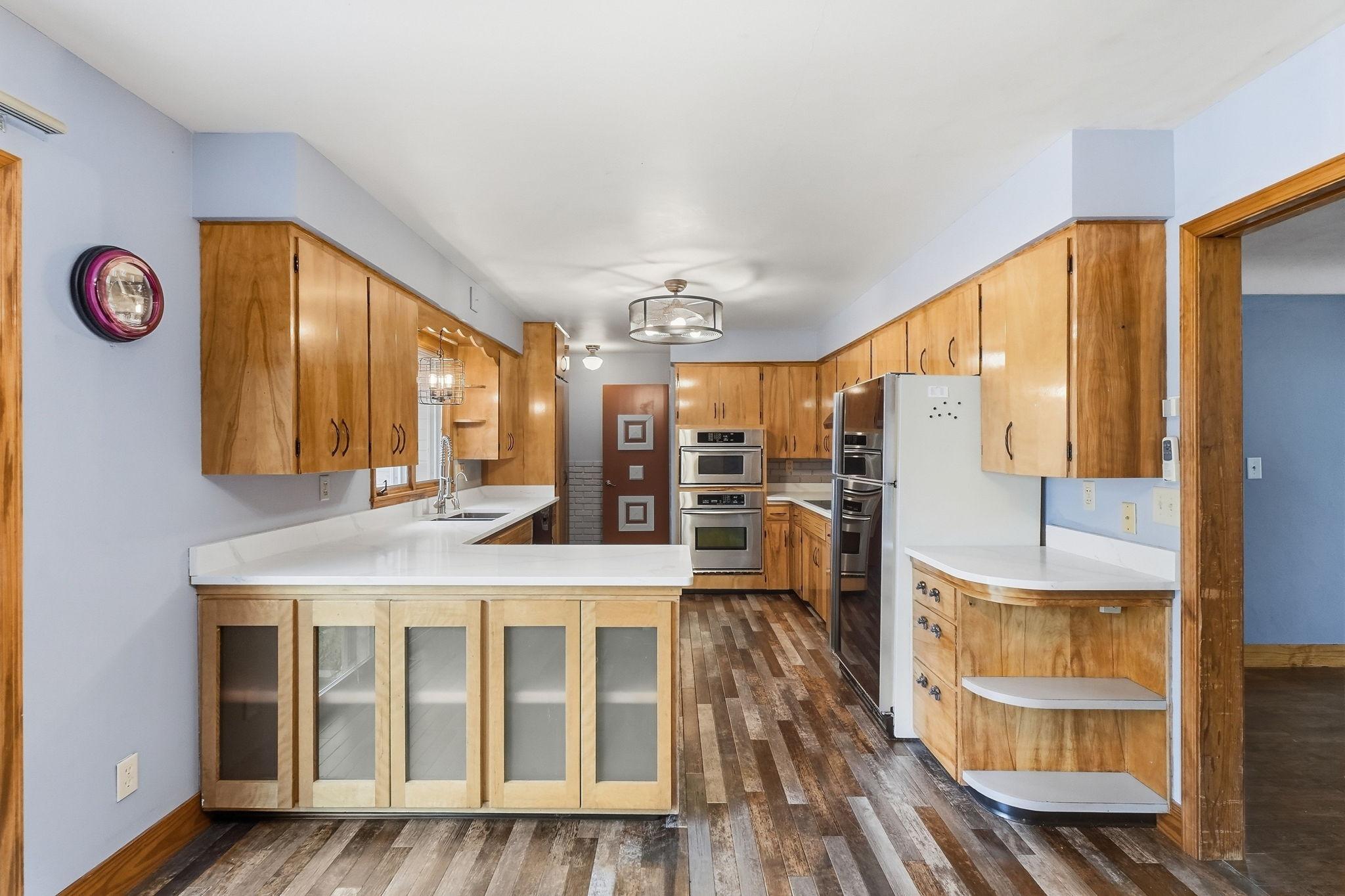 1963 single family home for sale at 804 Cardinal Lane SW in Alexandria, MN — 4 bed, 2 bath (photo 10 of 44)