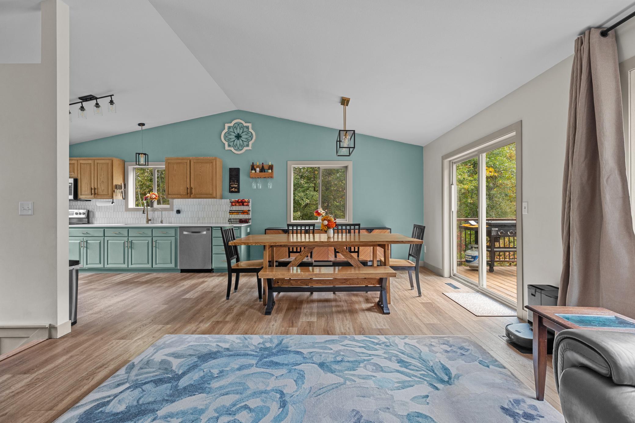 2006 single family home for sale at 3887 Ackerman Trail in Pequot Lakes, MN — 4 bed, 2 bath (photo 5 of 39)