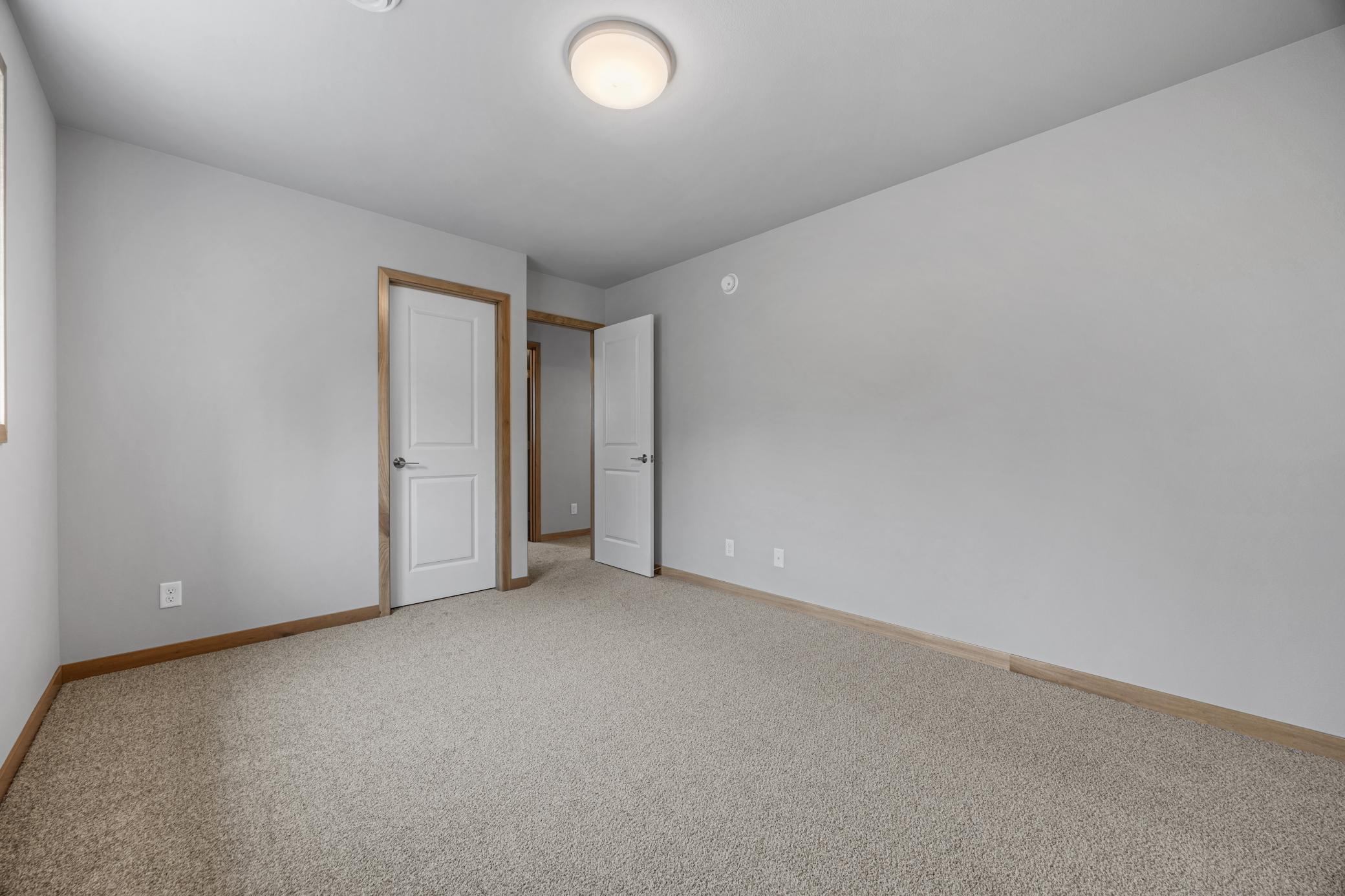 2026 single family home for sale at 1015 61st Avenue W in West Fargo, ND — 5 bed, 3 bath (photo 26 of 29)