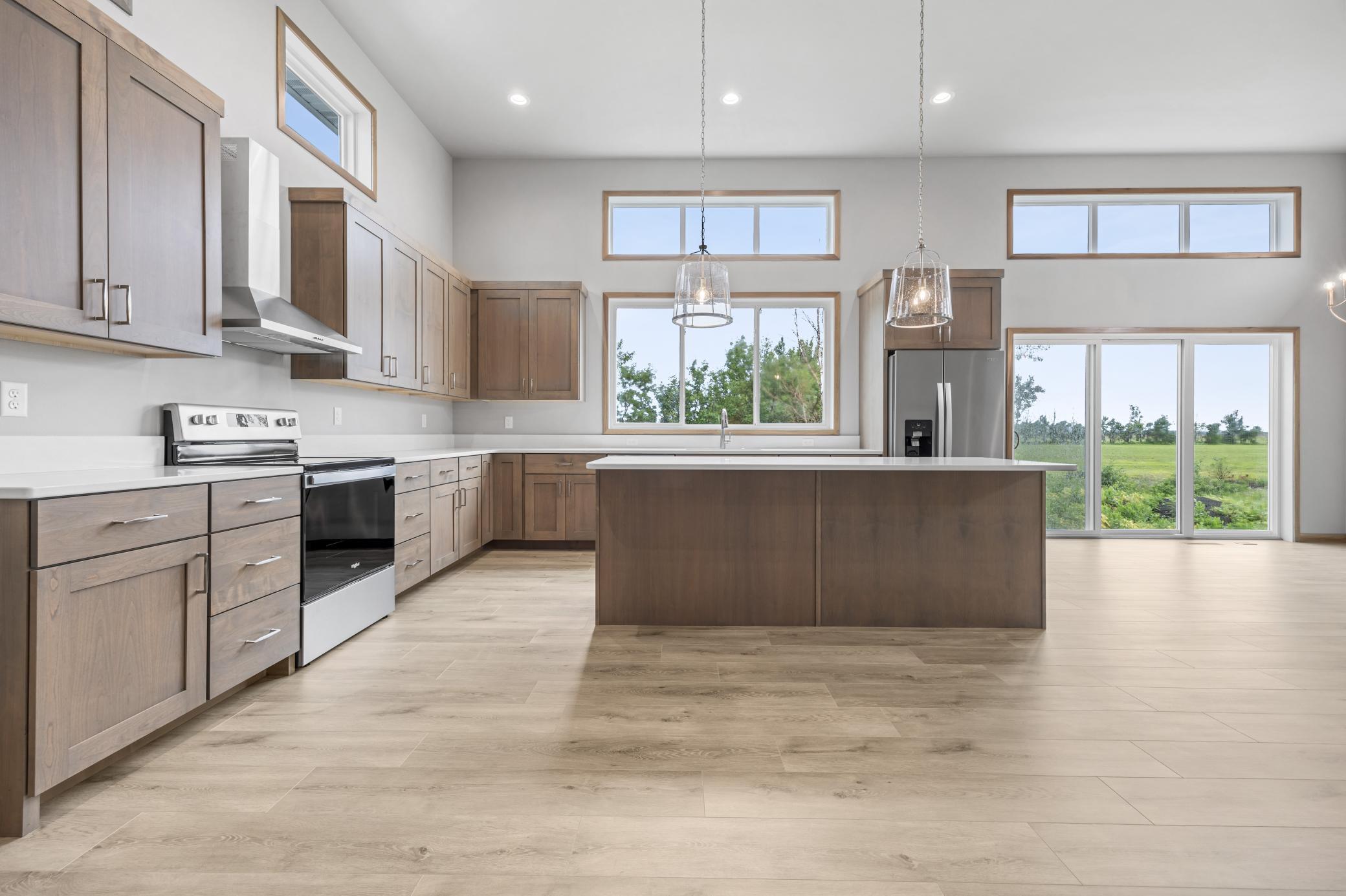 2026 single family home for sale at 1015 61st Avenue W in West Fargo, ND — 5 bed, 3 bath (photo 7 of 29)