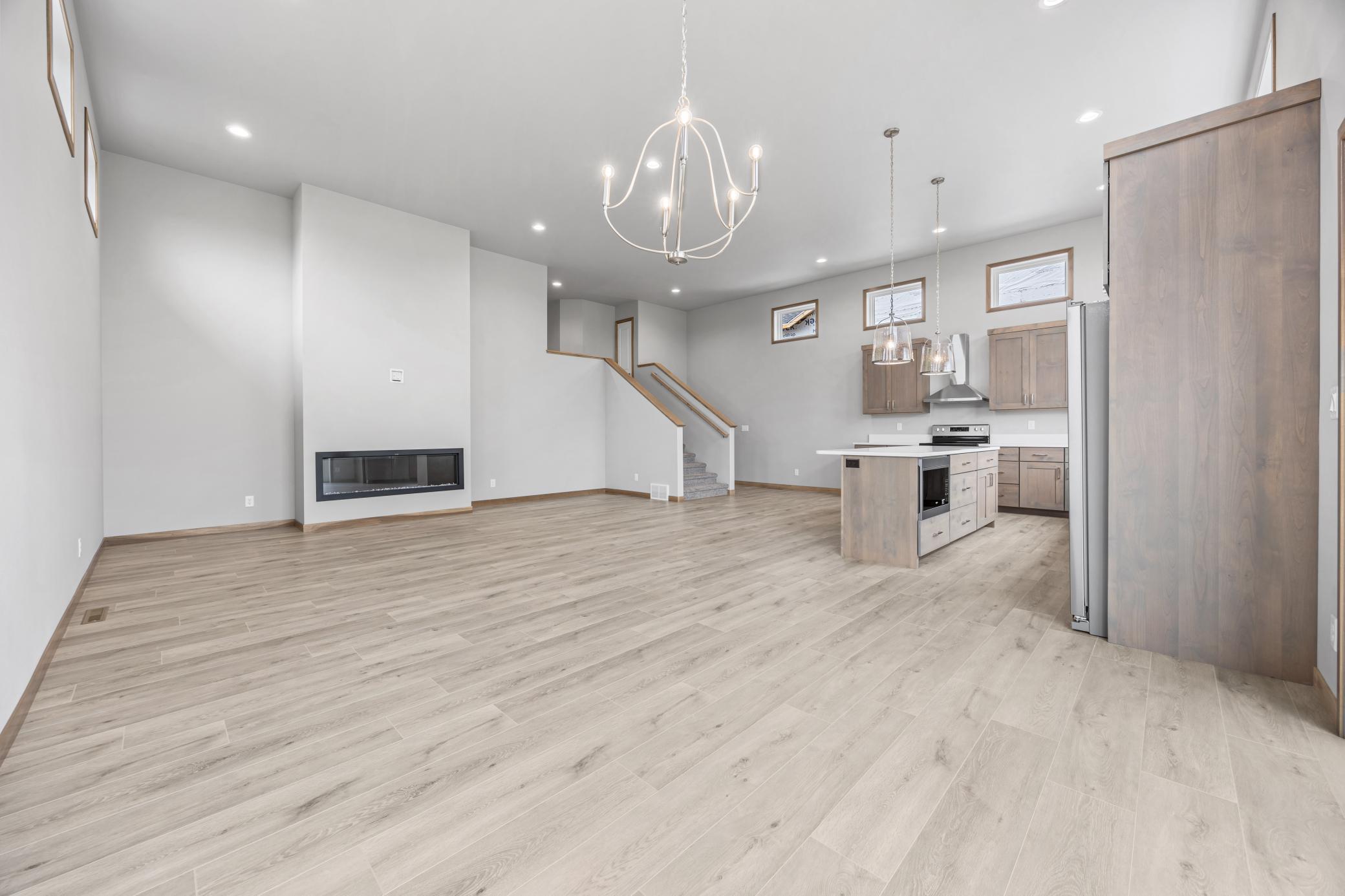 2026 single family home for sale at 1015 61st Avenue W in West Fargo, ND — 5 bed, 3 bath (photo 10 of 29)