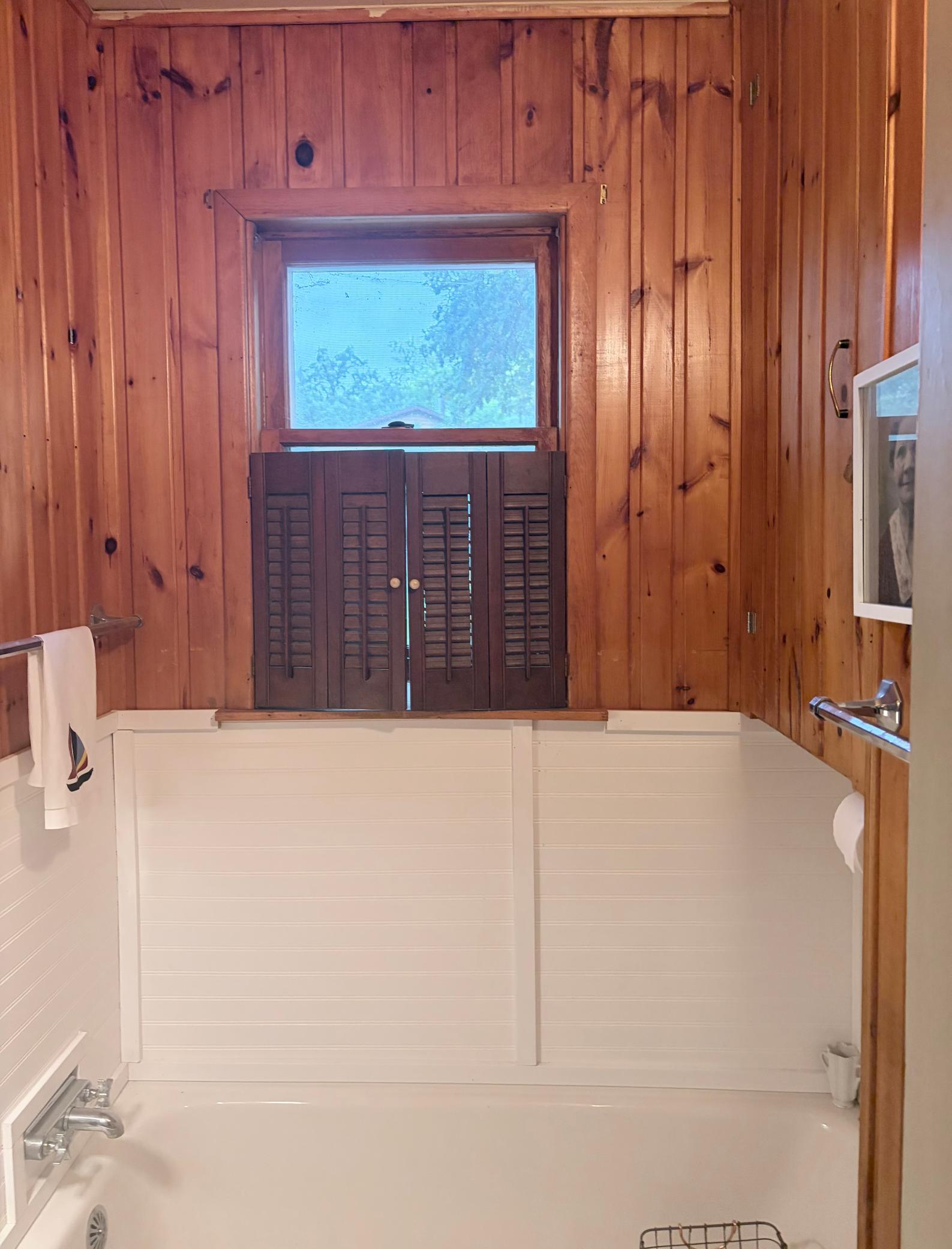 1971 single family home for sale at 23633 Bergquist Lane in Detroit Lakes, MN — 3 bed, 2 bath (photo 32 of 49)