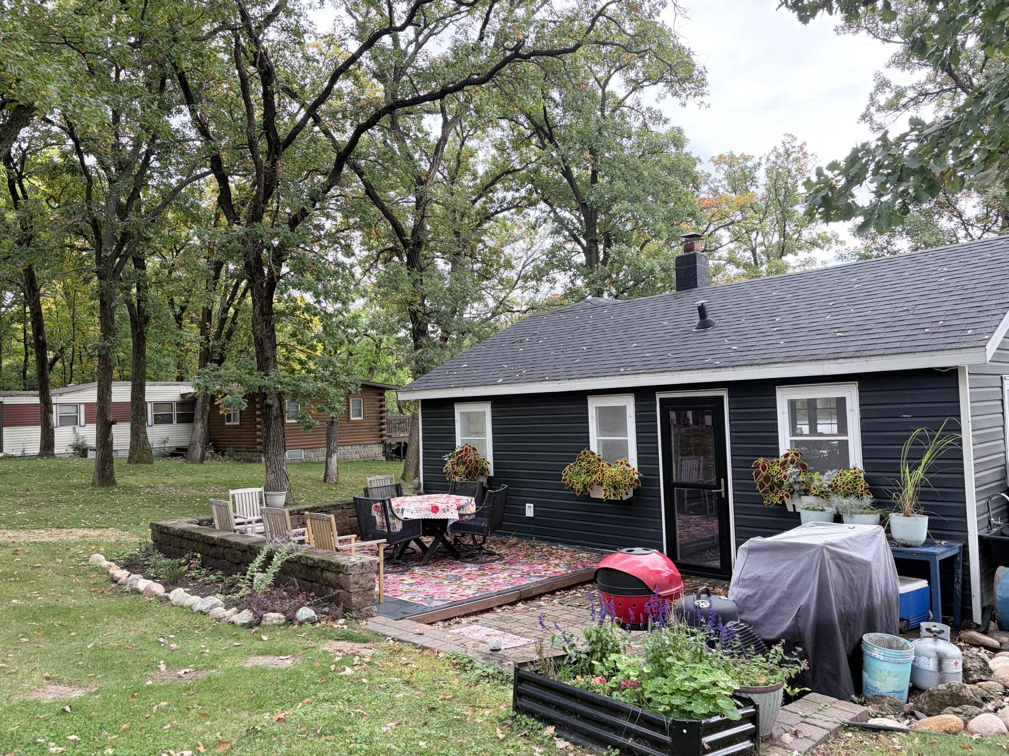 1971 single family home for sale at 23633 Bergquist Lane in Detroit Lakes, MN — 3 bed, 2 bath (photo 5 of 49)