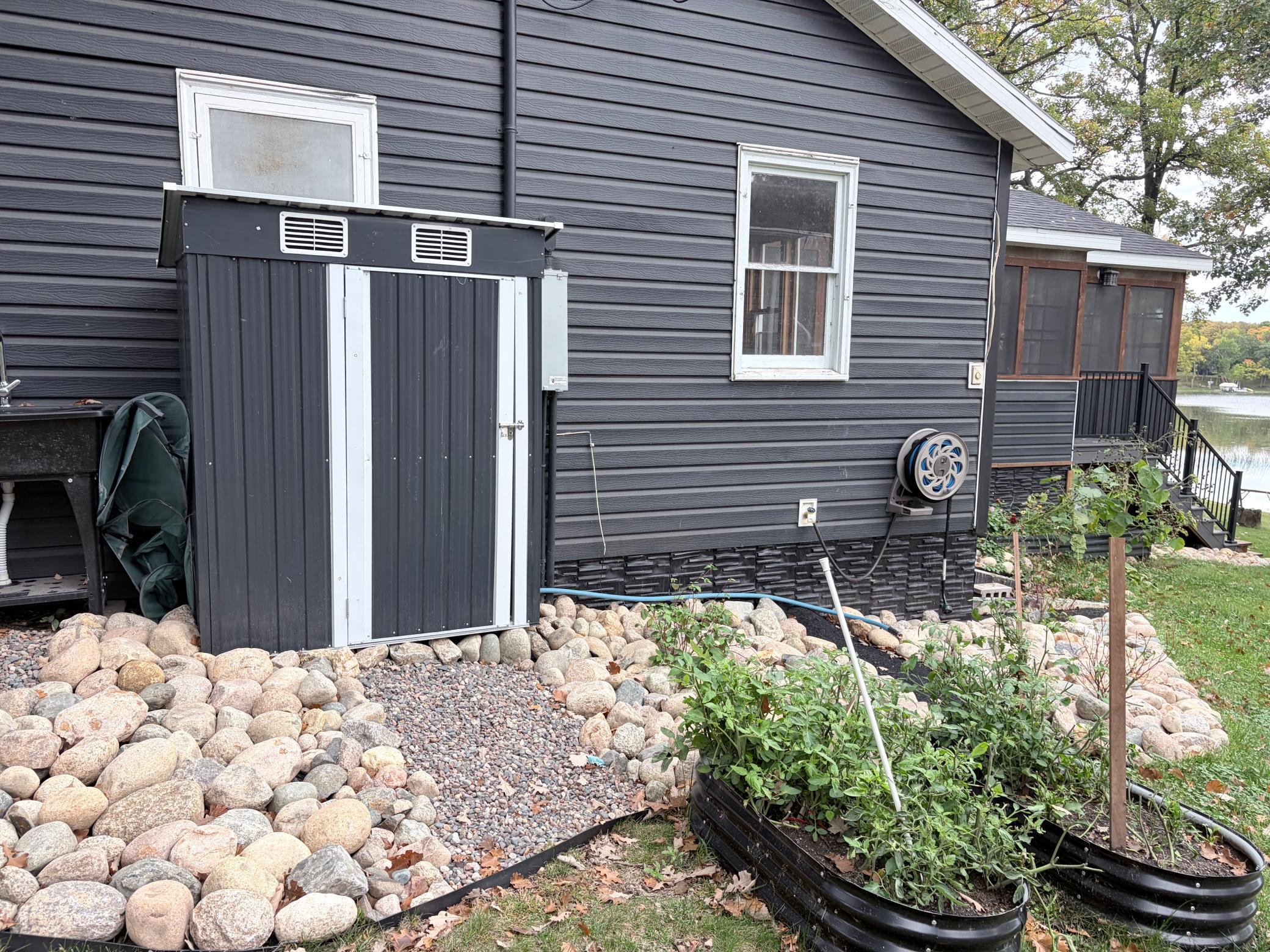 1971 single family home for sale at 23633 Bergquist Lane in Detroit Lakes, MN — 3 bed, 2 bath (photo 46 of 49)