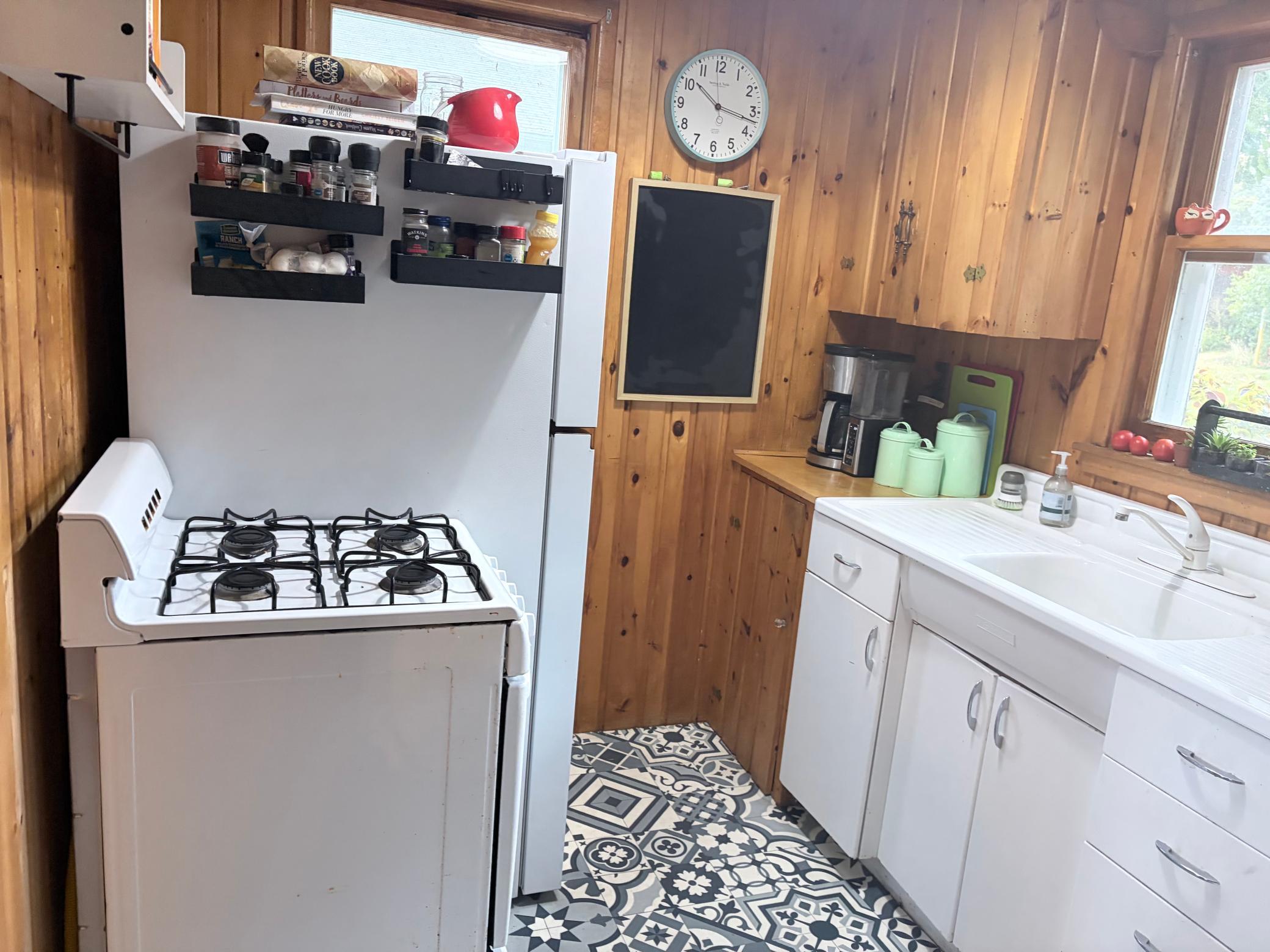 1971 single family home for sale at 23633 Bergquist Lane in Detroit Lakes, MN — 3 bed, 2 bath (photo 9 of 49)