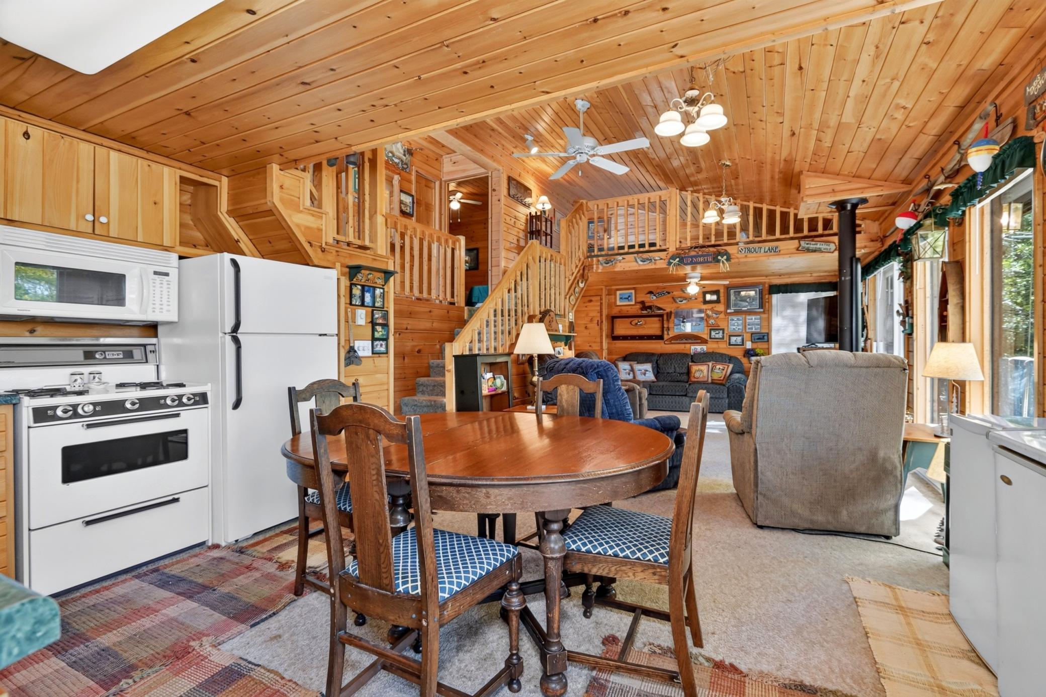 1993 single family home for sale at 24743 Blue Heron Hideaway in Bovey, MN — 2 bed, 1 bath (photo 9 of 54)