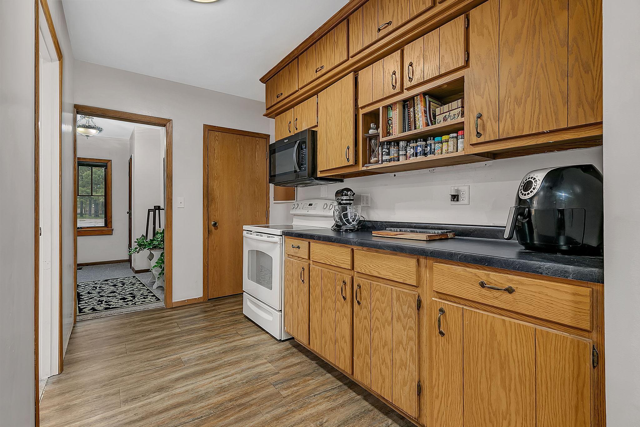 1945 single family home for sale at 404 1st Street NE in Wadena, MN — 3 bed, 2 bath (photo 12 of 36)