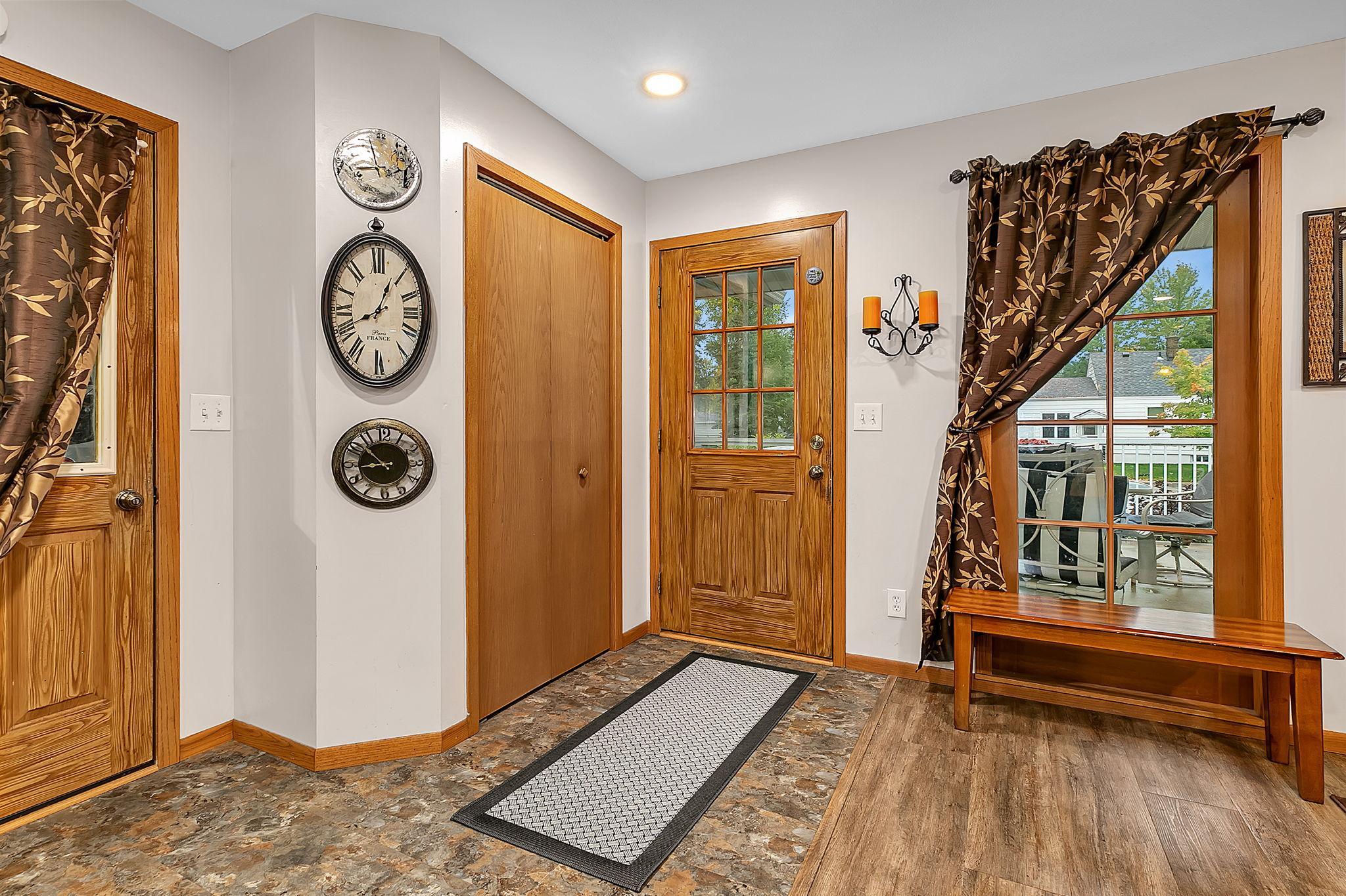 1945 single family home for sale at 404 1st Street NE in Wadena, MN — 3 bed, 2 bath (photo 10 of 36)