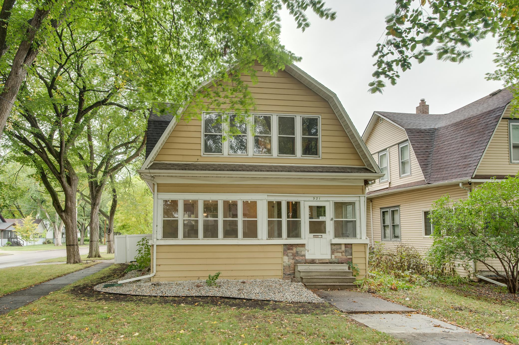 921 10th Street S, Fargo, ND