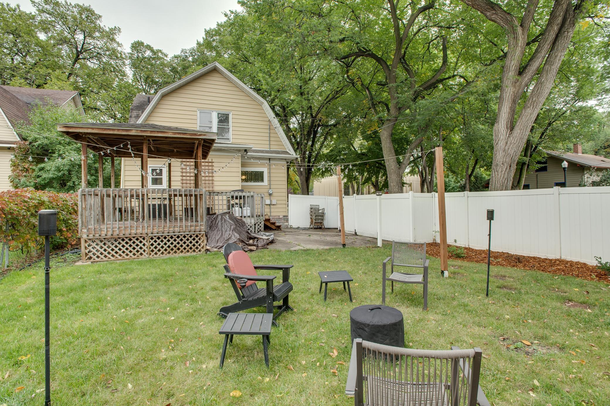 1917 single family home for sale at 921 10th Street S in Fargo, ND — 4 bed, 2 bath (photo 47 of 51)