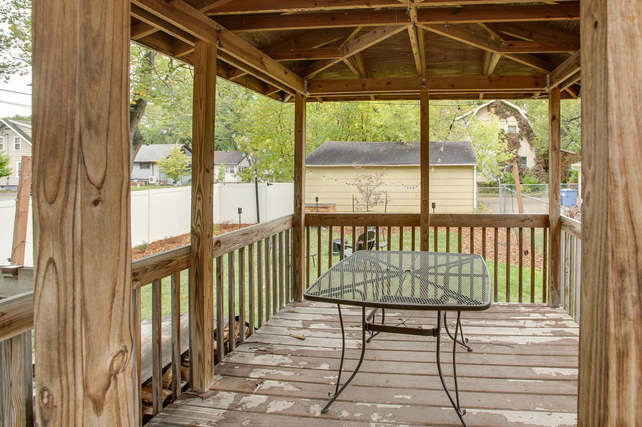 1917 single family home for sale at 921 10th Street S in Fargo, ND — 4 bed, 2 bath (photo 48 of 51)