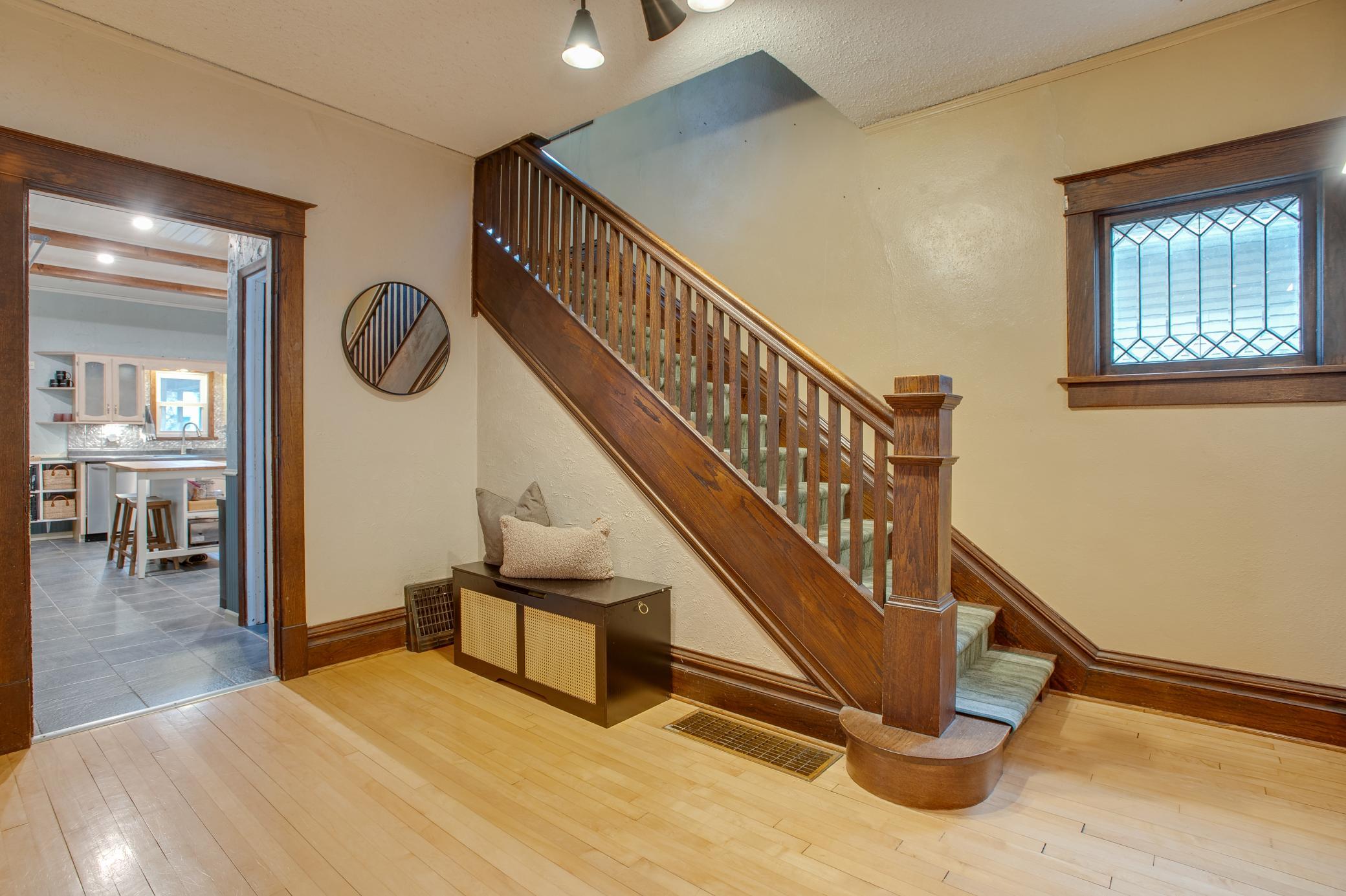 1917 single family home for sale at 921 10th Street S in Fargo, ND — 4 bed, 2 bath (photo 8 of 51)