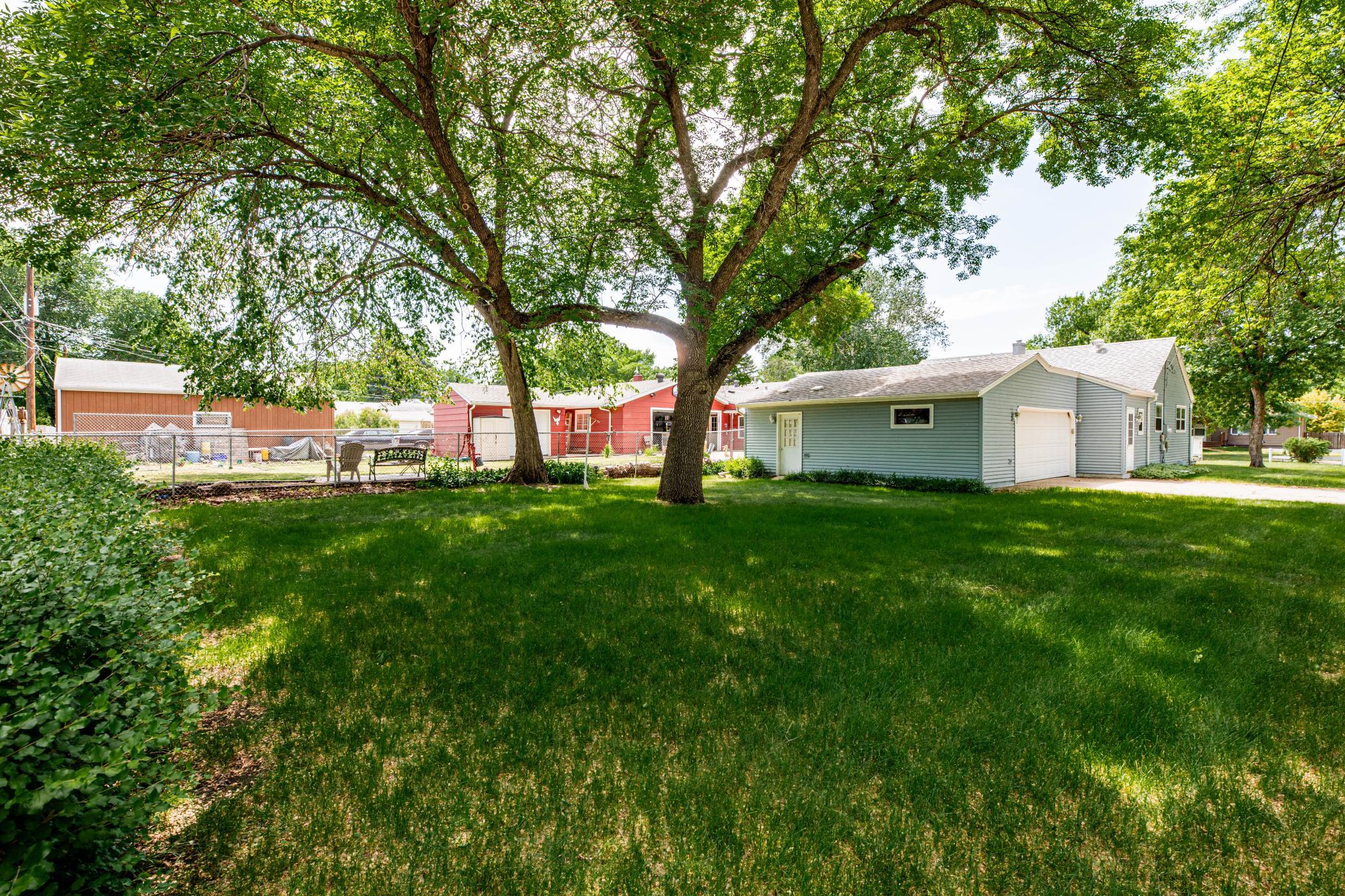1951 single family home for sale at 1602 14 1/2 Street S in Fargo, ND — 2 bed, 1 bath (photo 6 of 14)