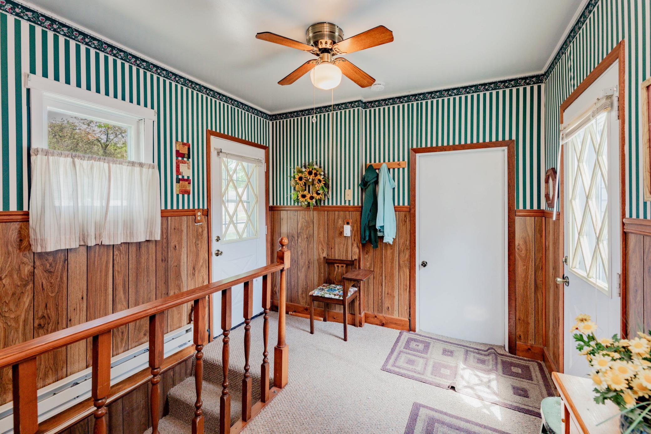 1951 single family home for sale at 1602 14 1/2 Street S in Fargo, ND — 2 bed, 1 bath (photo 7 of 14)