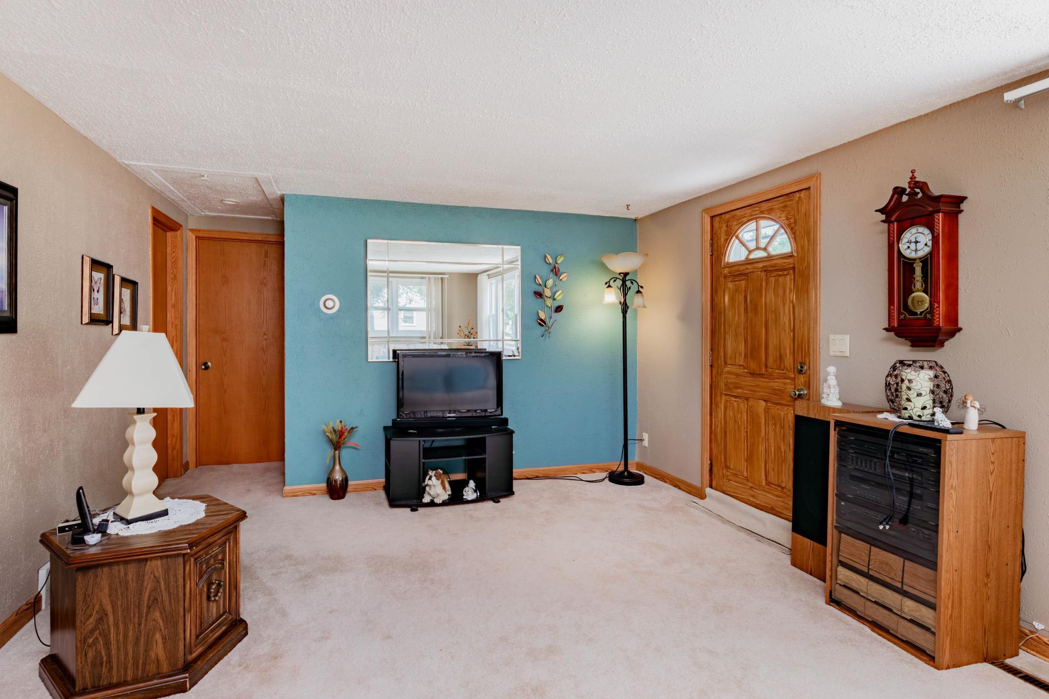 1951 single family home for sale at 1602 14 1/2 Street S in Fargo, ND — 2 bed, 1 bath (photo 9 of 14)