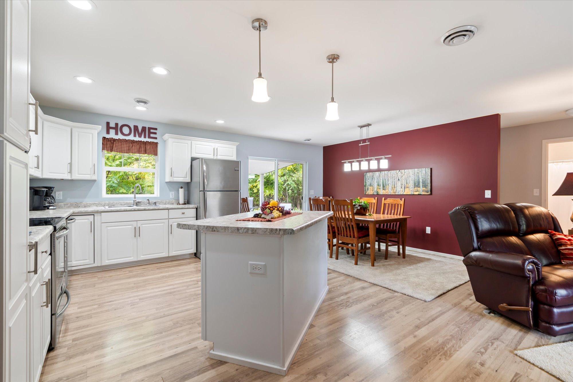 2016 single family home for sale at 19 Deblock Drive NW in Crosby, MN — 3 bed, 2 bath (photo 11 of 39)