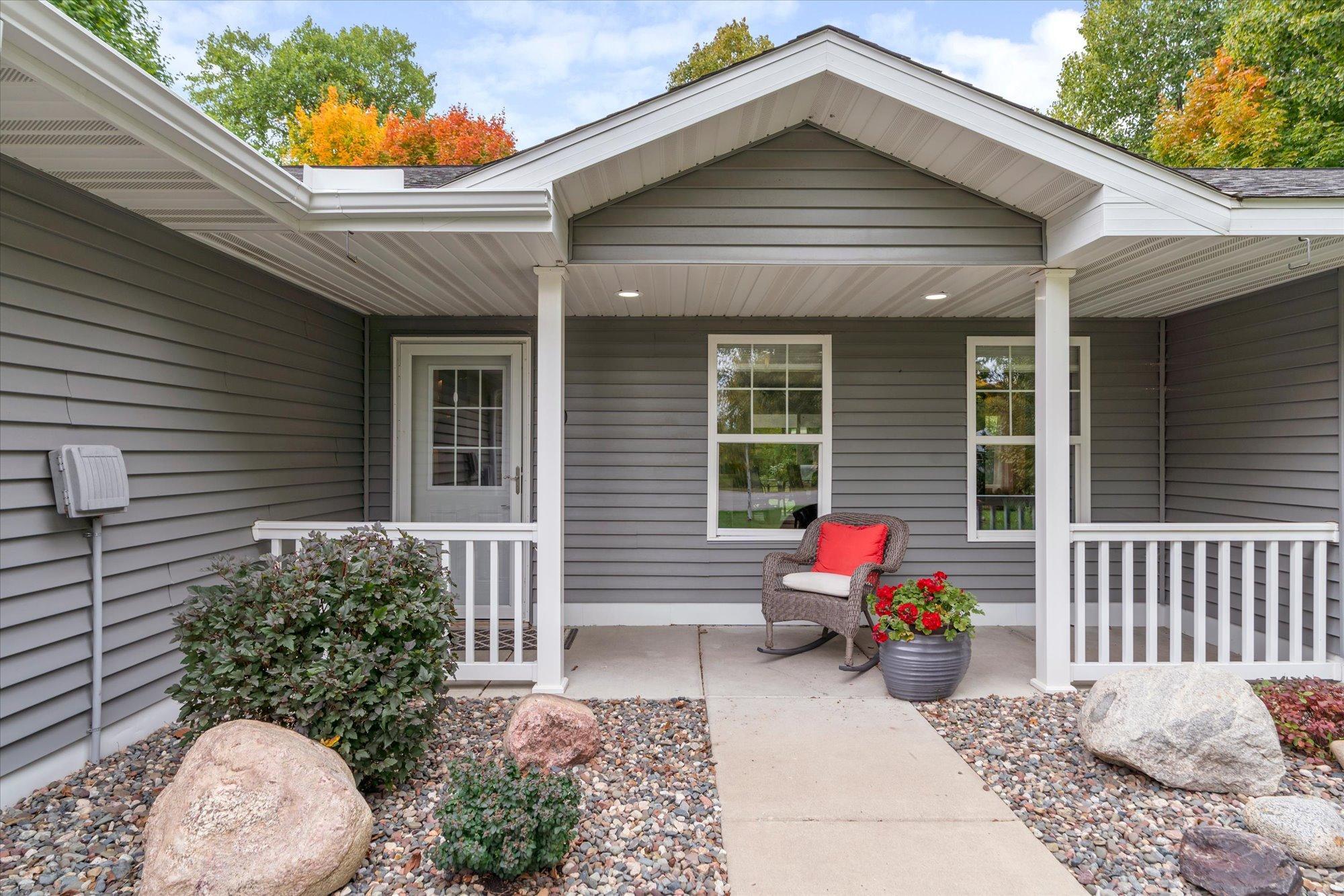 2016 single family home for sale at 19 Deblock Drive NW in Crosby, MN — 3 bed, 2 bath (photo 9 of 39)