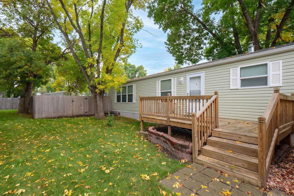 1324 Sandstone Drive, West Fargo, ND