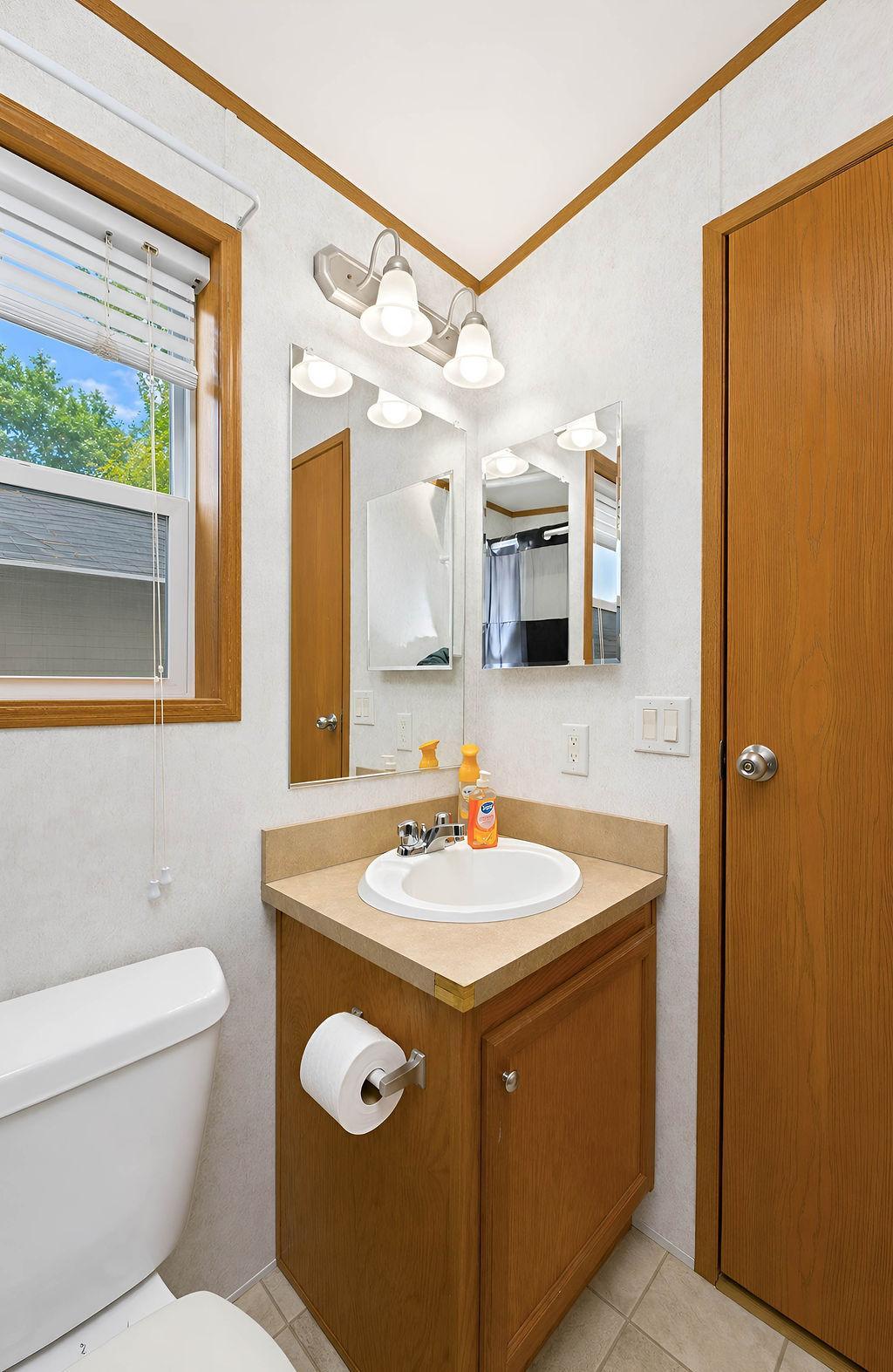 2008 single family home for sale at 1324 Sandstone Drive in West Fargo, ND — 3 bed, 2 bath (photo 30 of 30)