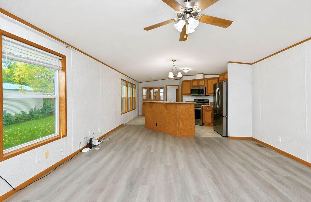 2008 single family home for sale at 1324 Sandstone Drive in West Fargo, ND — 3 bed, 2 bath (photo 9 of 30)