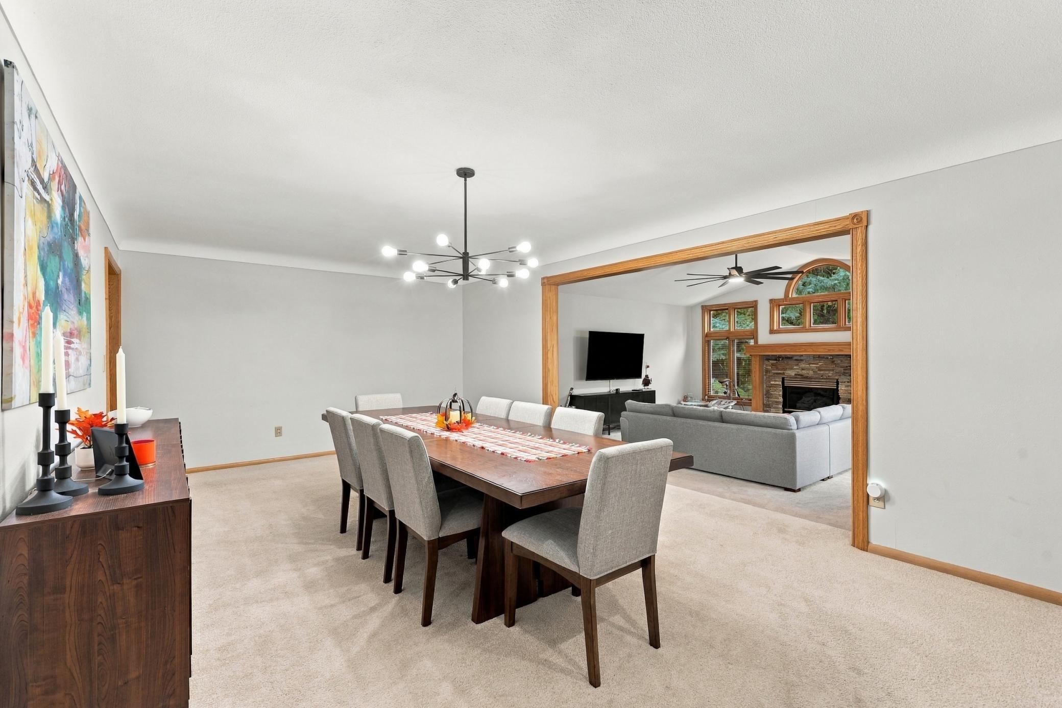 1960 single family home for sale at 2831 Edgewood Drive N in Fargo, ND — 4 bed, 2 bath (photo 13 of 45)