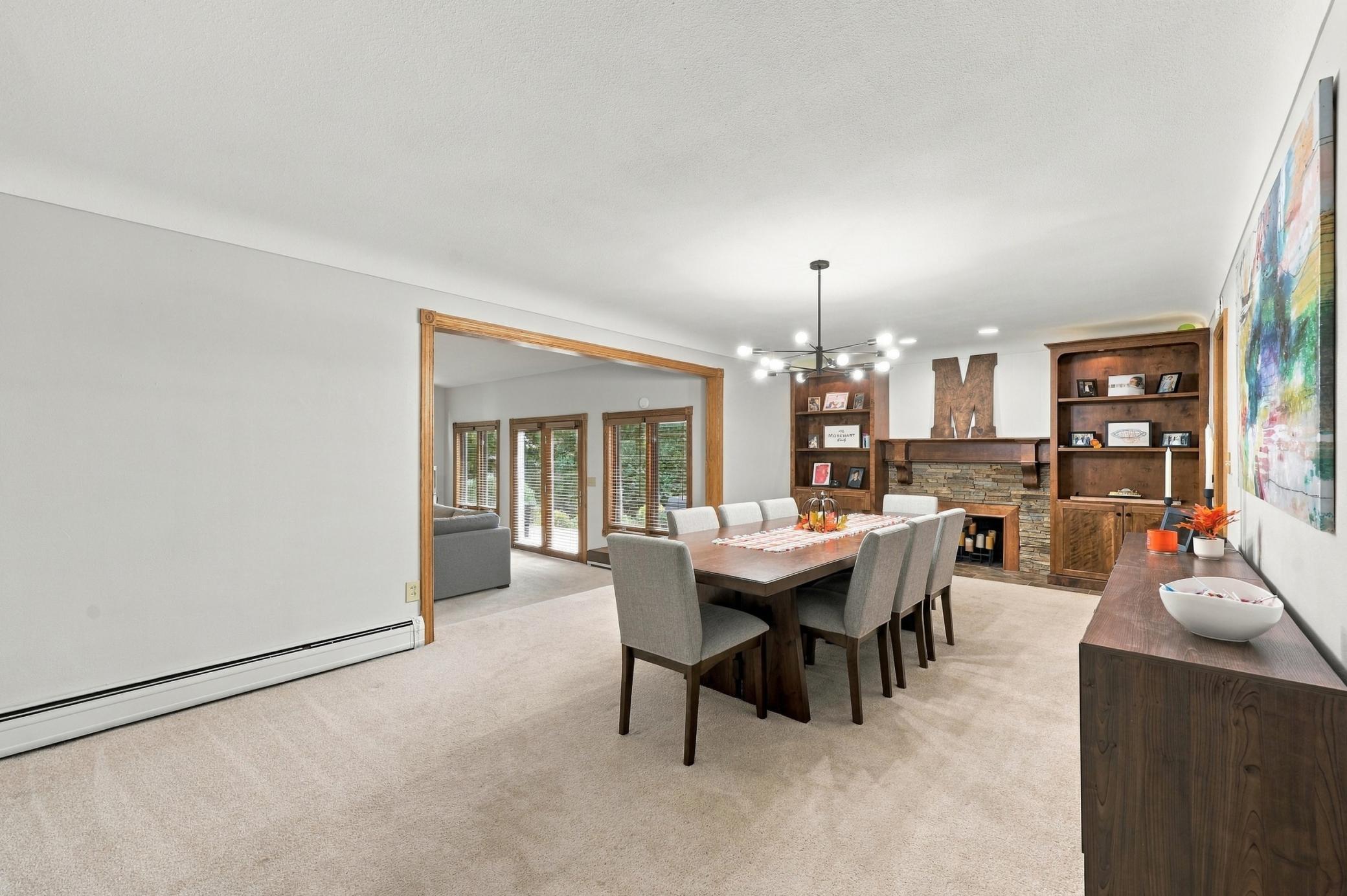 1960 single family home for sale at 2831 Edgewood Drive N in Fargo, ND — 4 bed, 2 bath (photo 14 of 45)