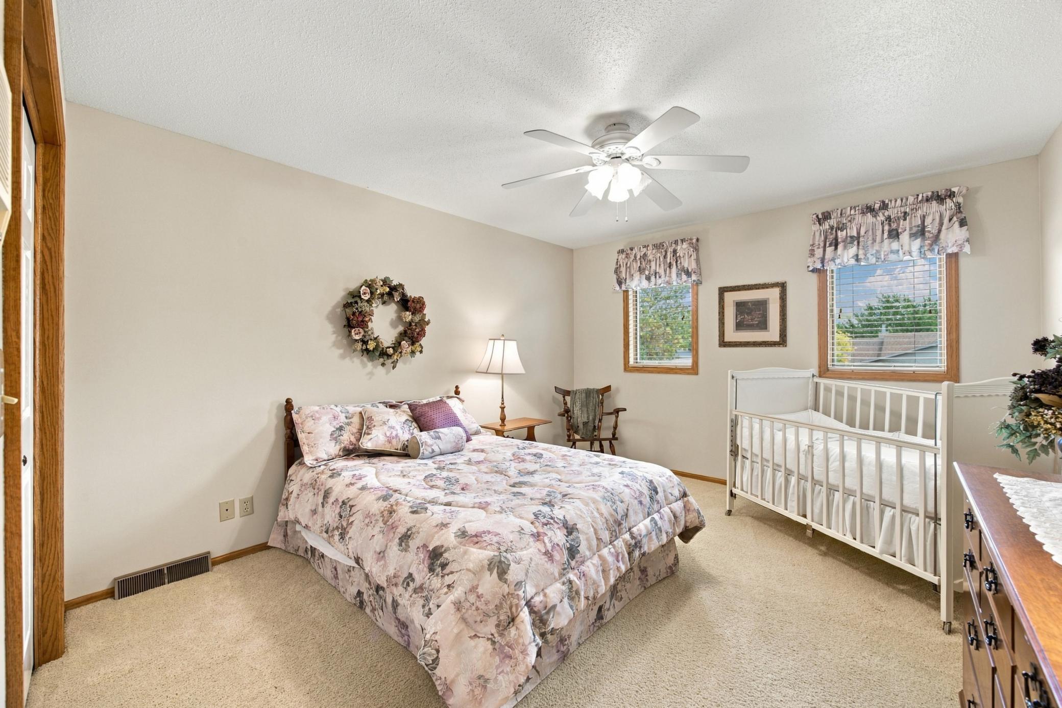 1987 single family home for sale at 2825 27th Street S in Fargo, ND — 5 bed, 4 bath (photo 28 of 50)